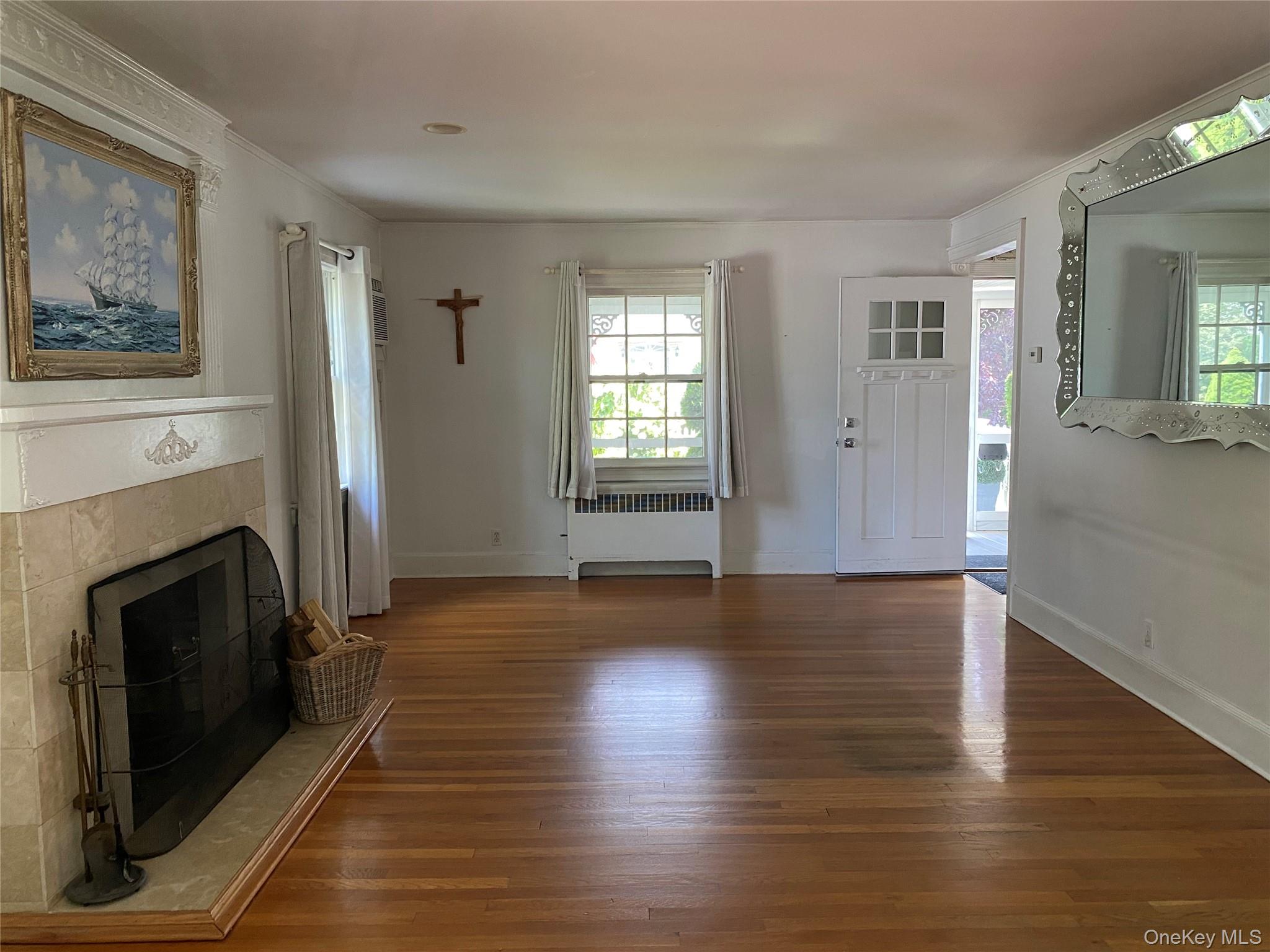 #9 photo, 3937 John Lane, ナッソー郡 Seaford , NY 11783