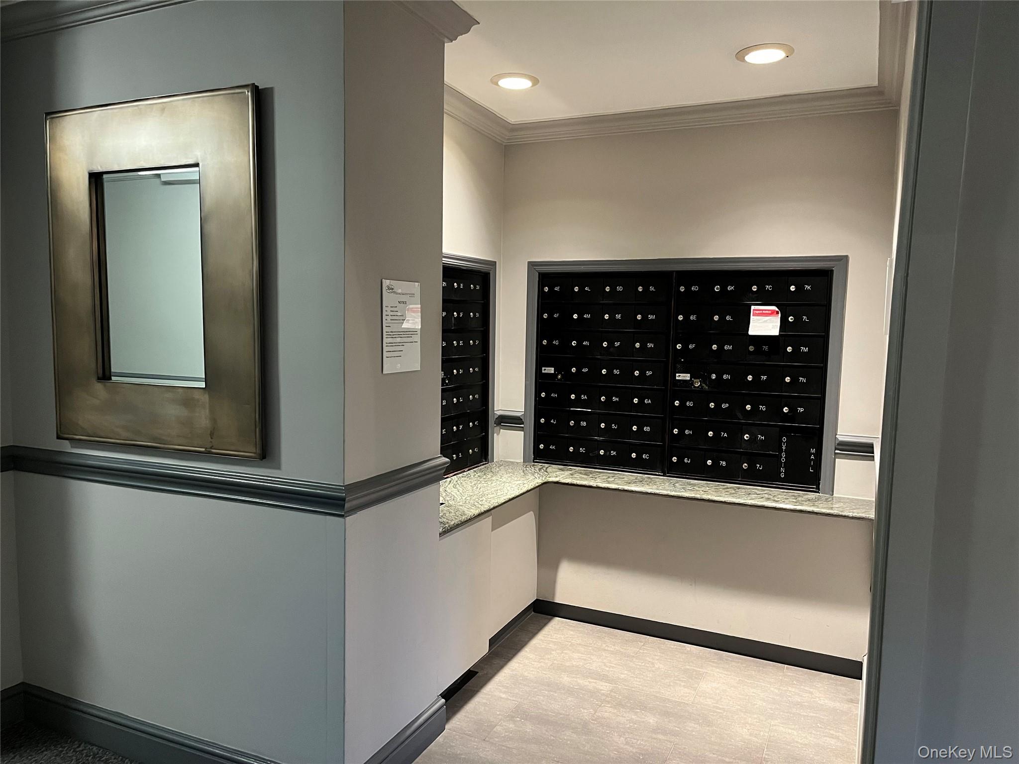 #6 photo, 42-30 Douglaston Parkway, クイーンズ区 Douglaston , NY 11363