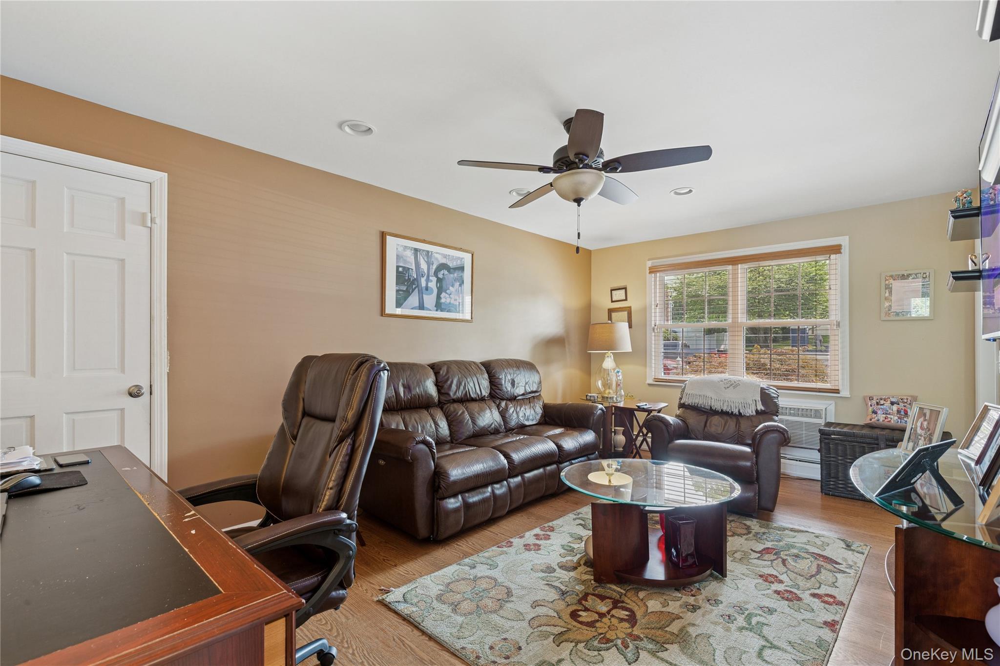 #10 photo, 7 Mark Lane, Farmingville , NY 11738