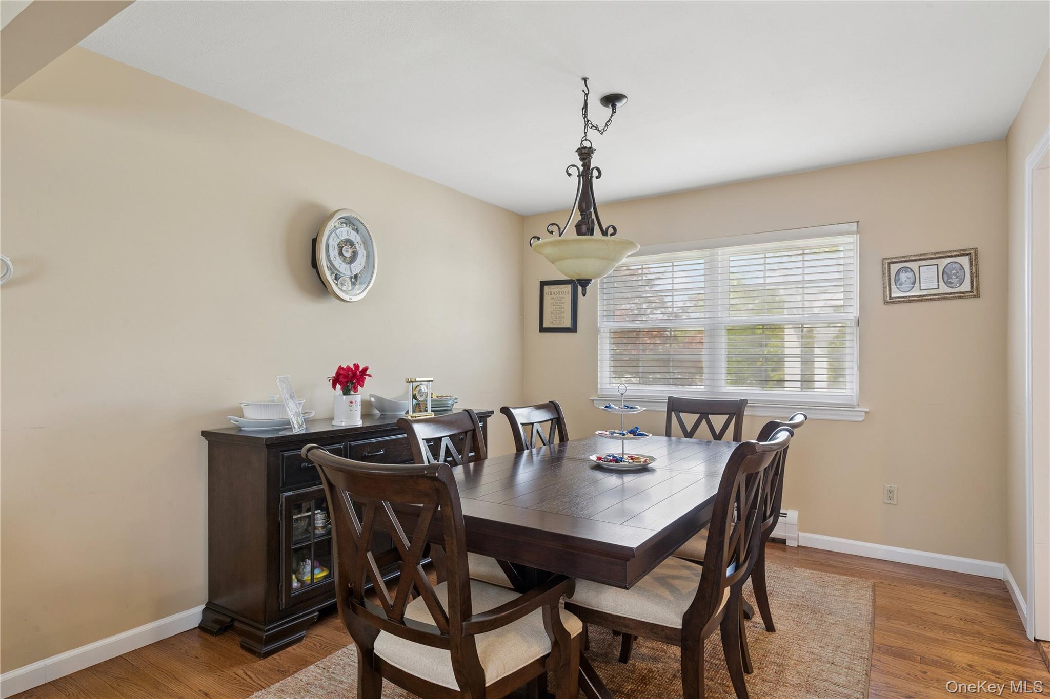 #4 photo, 7 Mark Lane, Farmingville , NY 11738