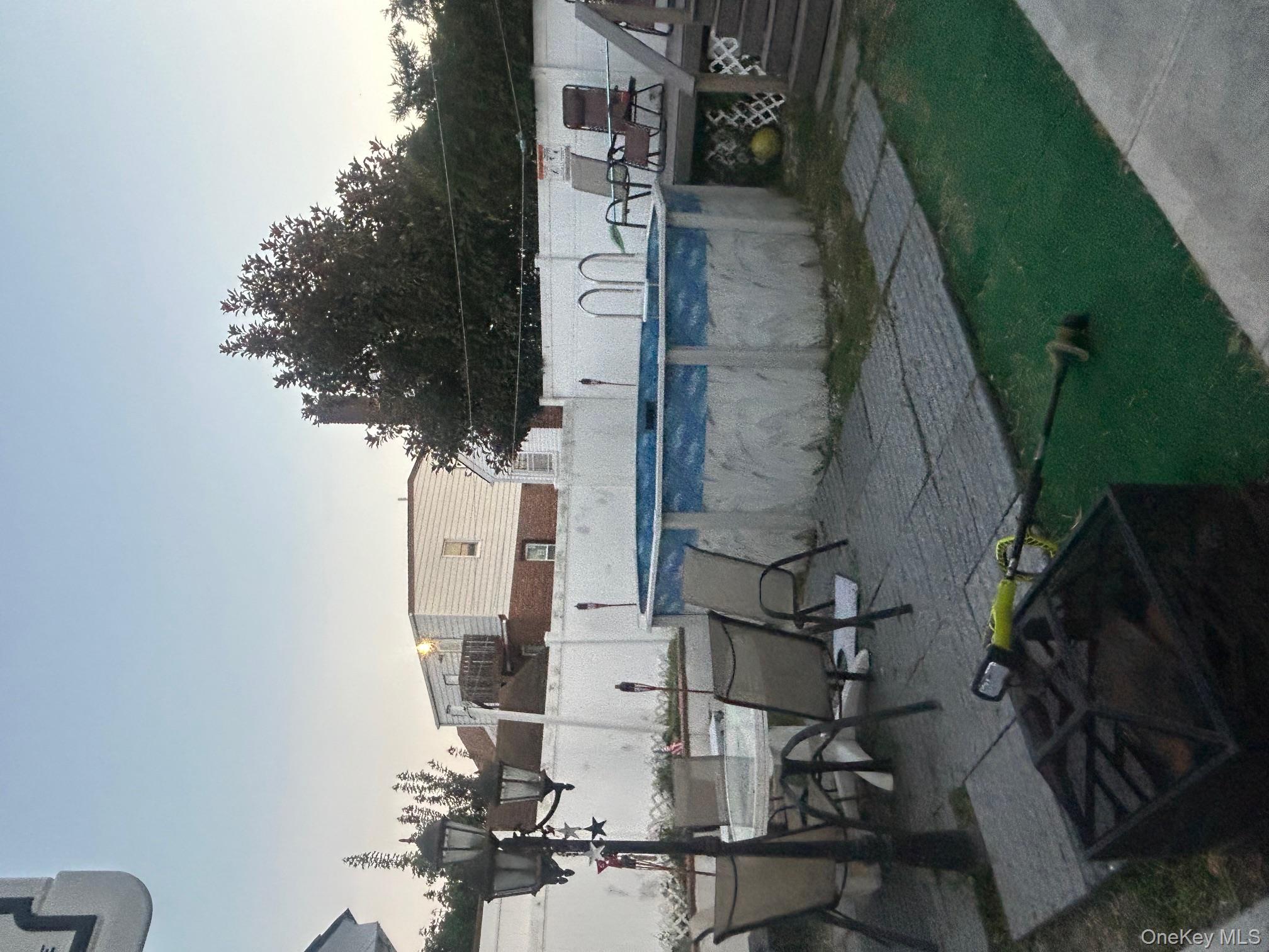 #4 photo, 96-10 158th Avenue, クイーンズ区 Howard Beach , NY 11414