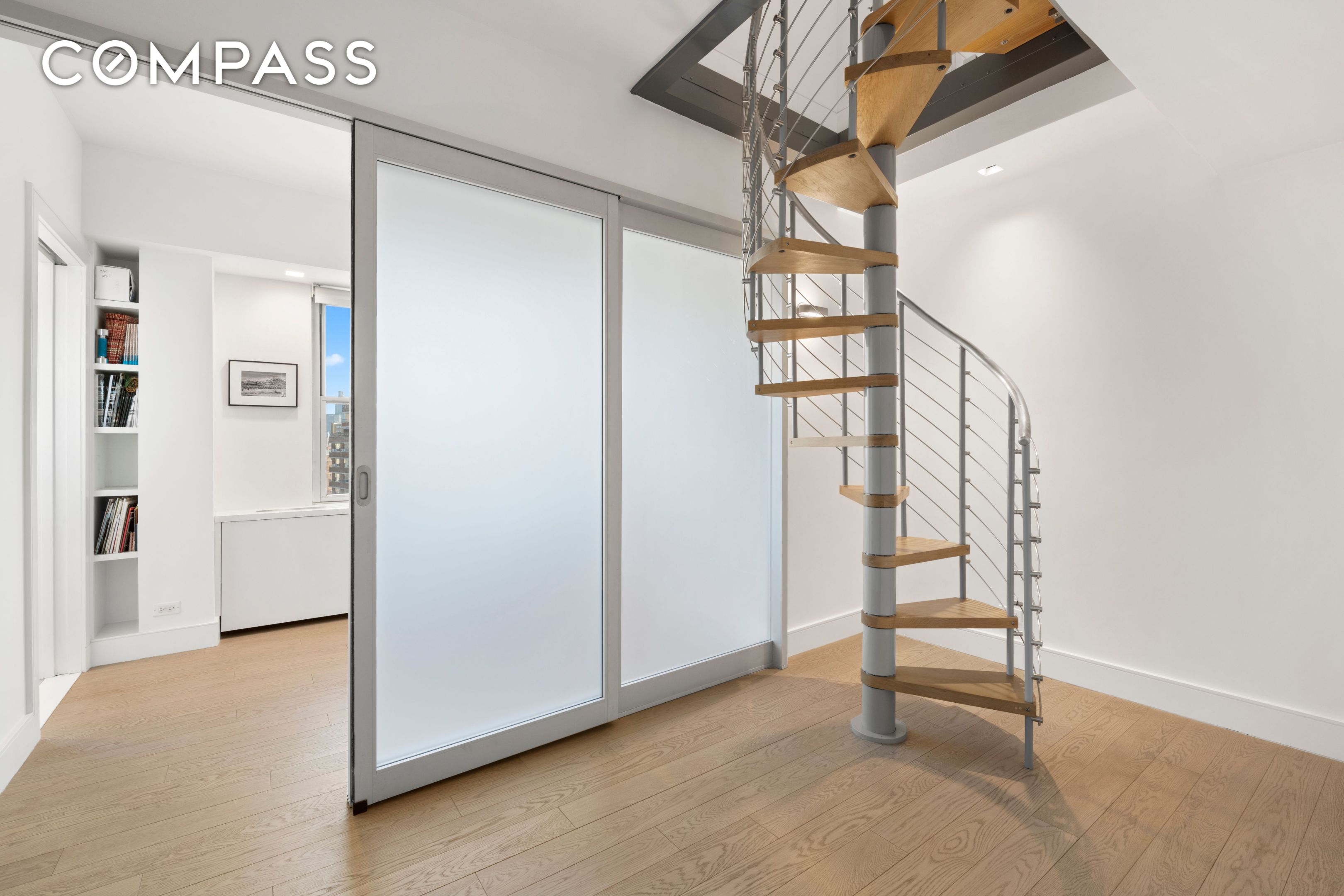 #15 photo, 573 Grand Street, マンハッタン Lower East Side , NY 10002