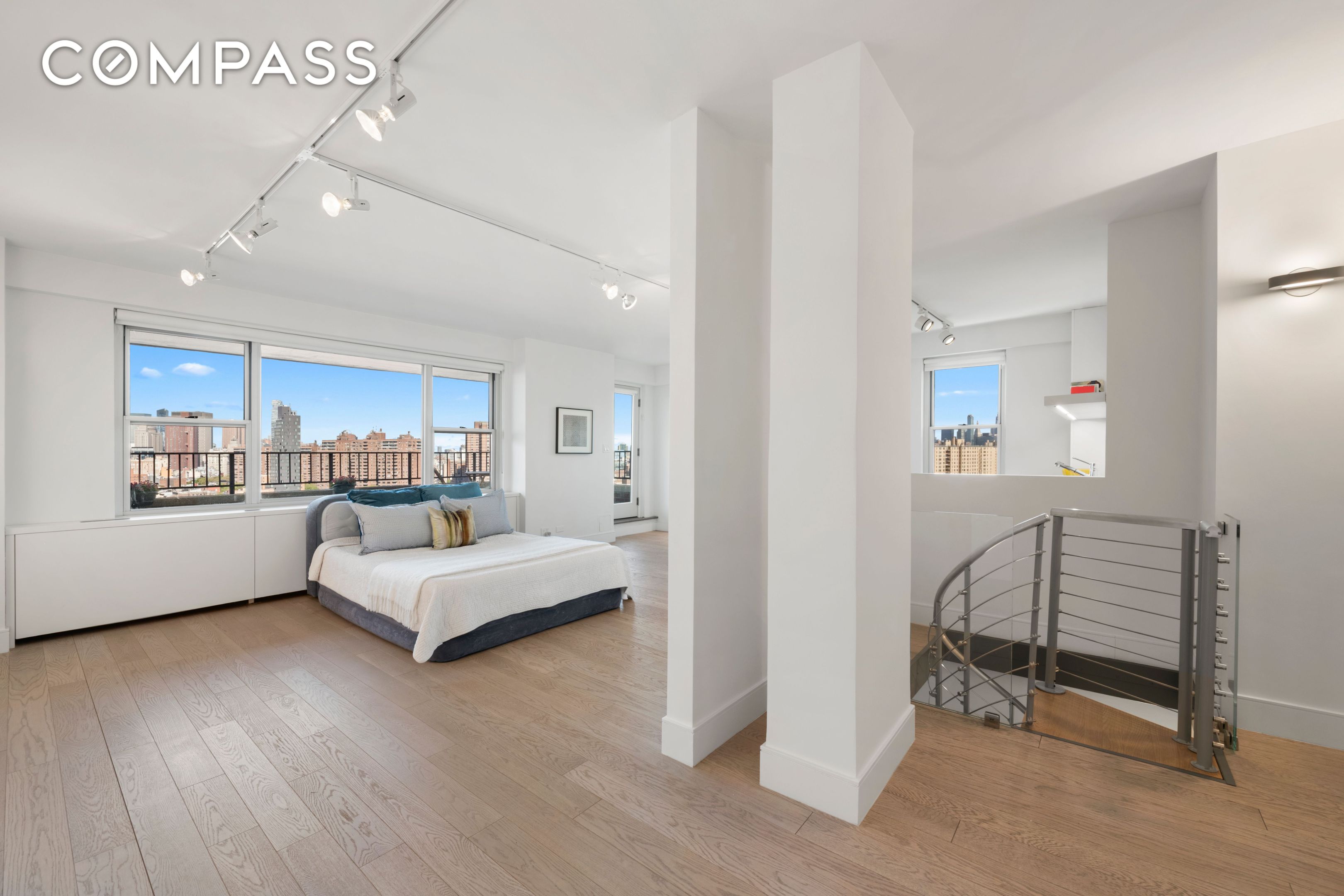 #16 photo, 573 Grand Street, マンハッタン Lower East Side , NY 10002