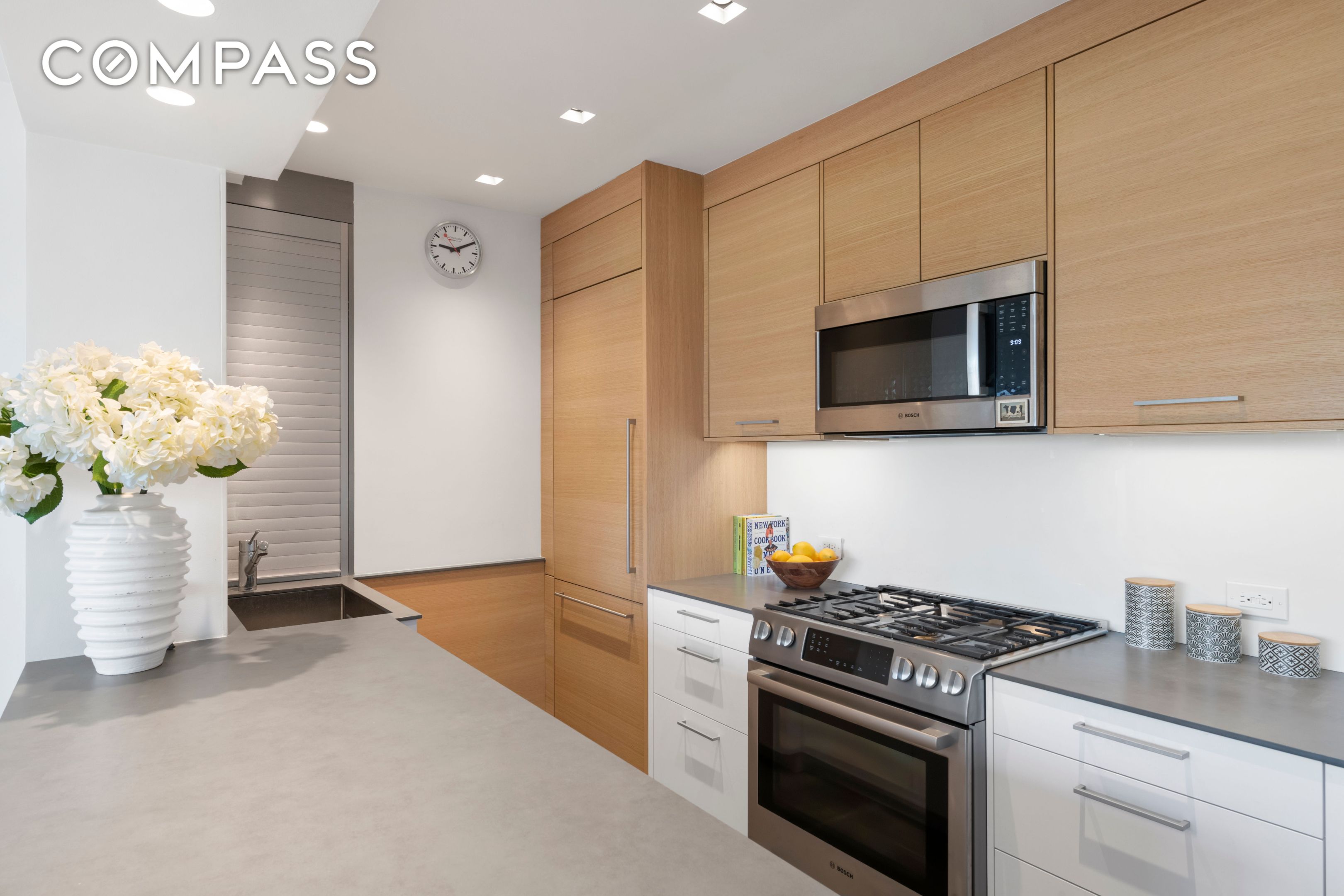 #8 photo, 573 Grand Street, マンハッタン Lower East Side , NY 10002