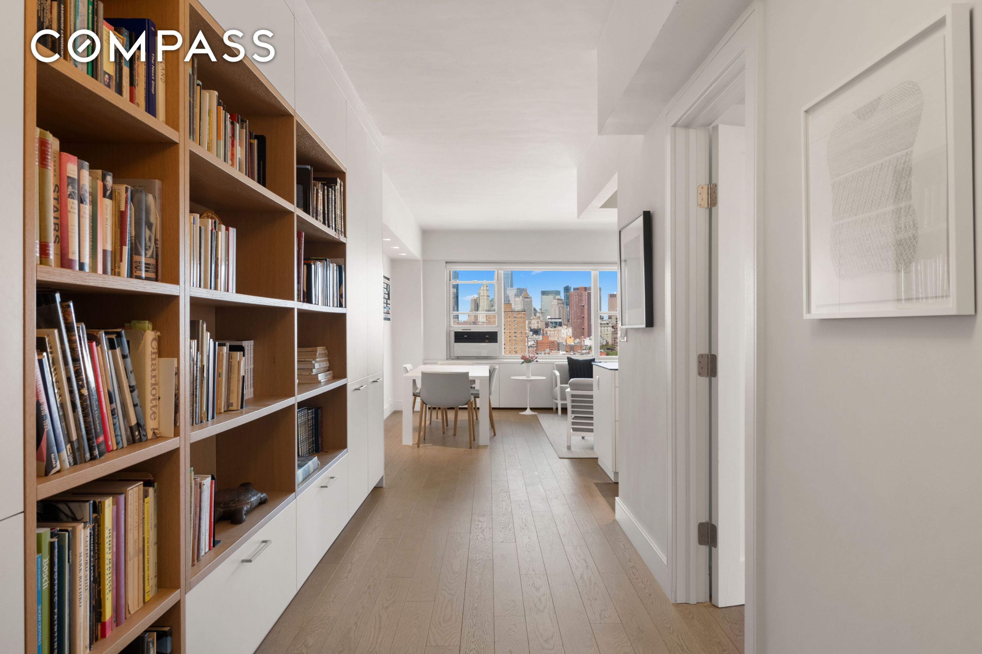 #9 photo, 573 Grand Street, マンハッタン Lower East Side , NY 10002