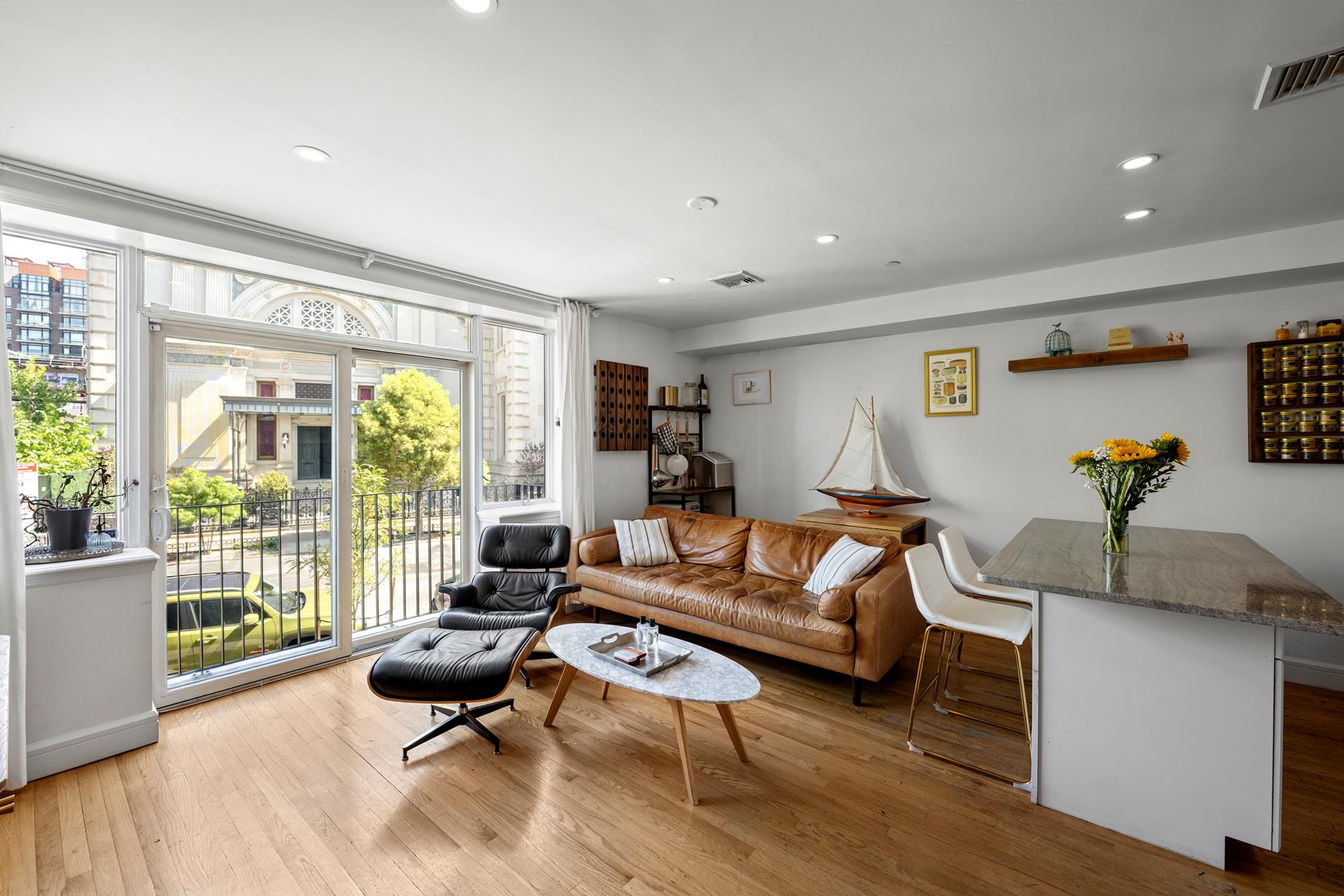 #1 photo, 170 BROADWAY, Williamsburg,South , NY 11211