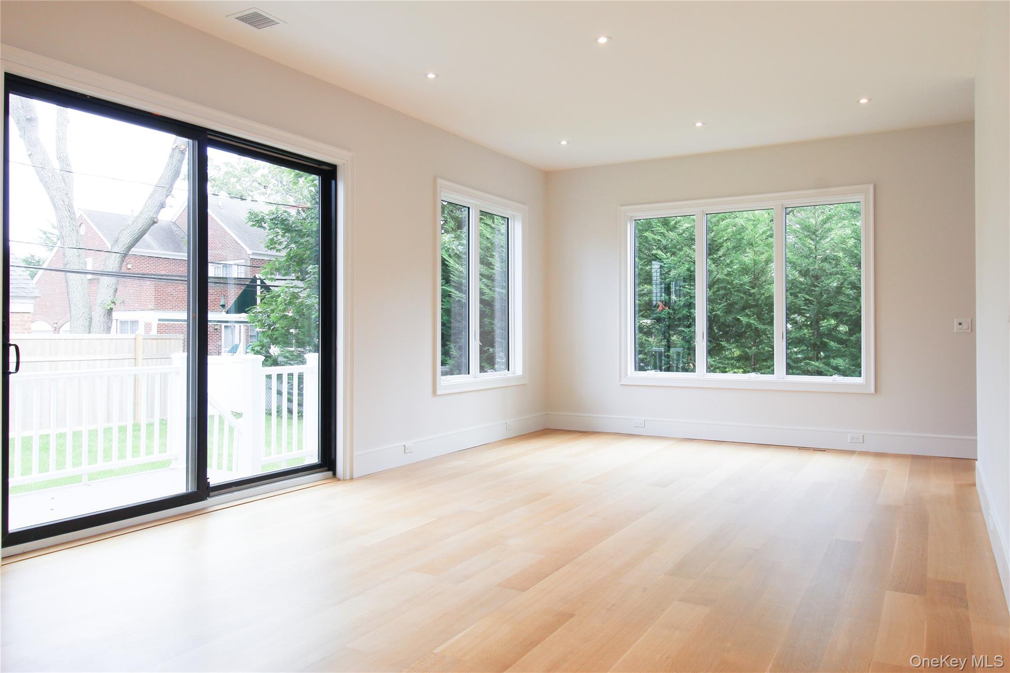 #18 photo, 8 Sealy Drive, ナッソー郡 Lawrence , NY 11559