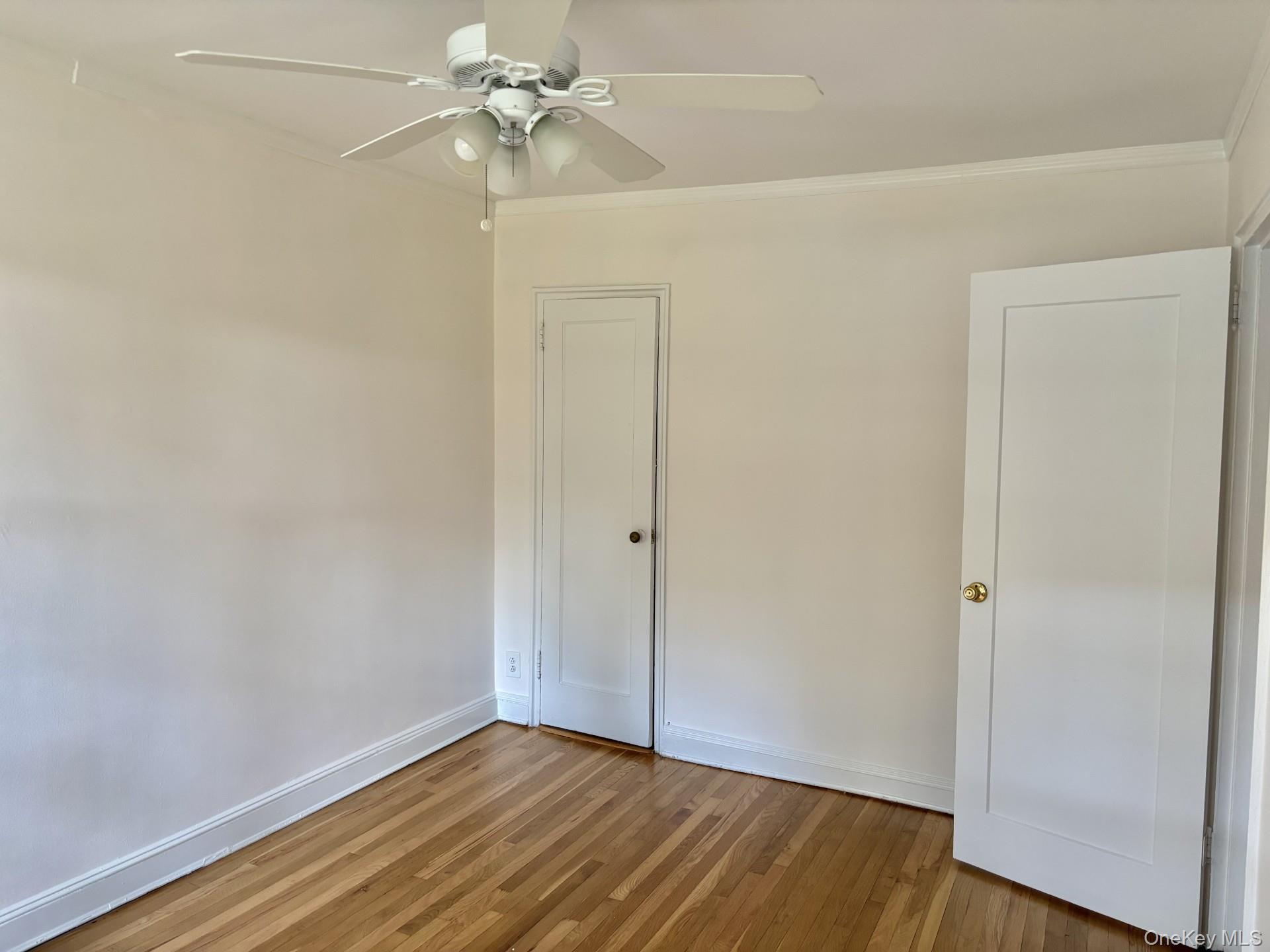 #5 photo, 3 Edwards Street, Roslyn Heights , NY 11577