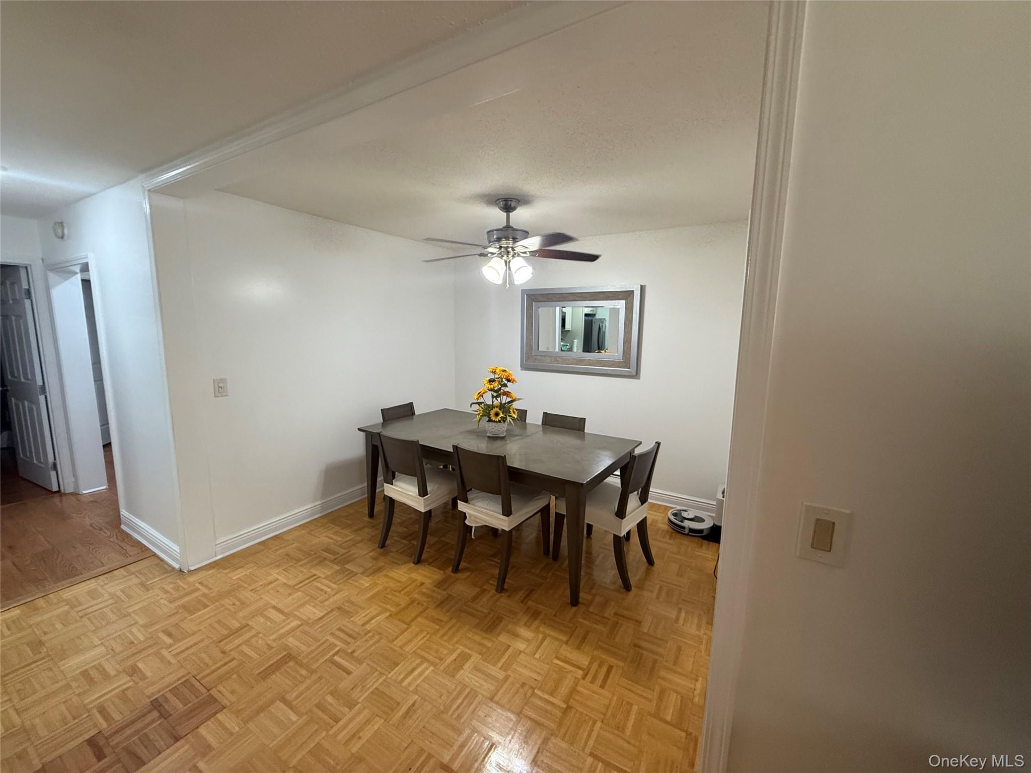 #5 photo, 108-25 160th Street, クイーンズ区 Jamaica , NY 11433