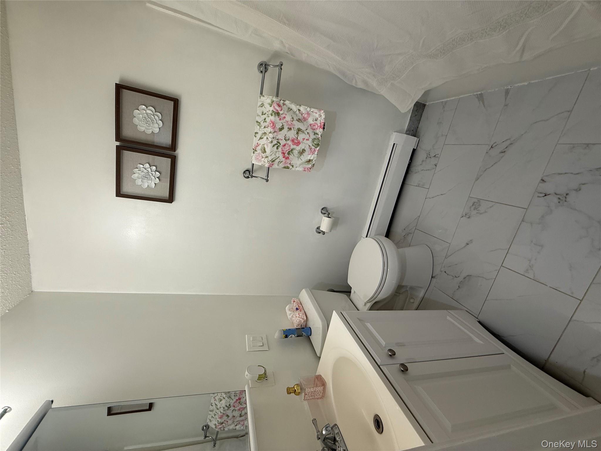 #7 photo, 108-25 160th Street, クイーンズ区 Jamaica , NY 11433