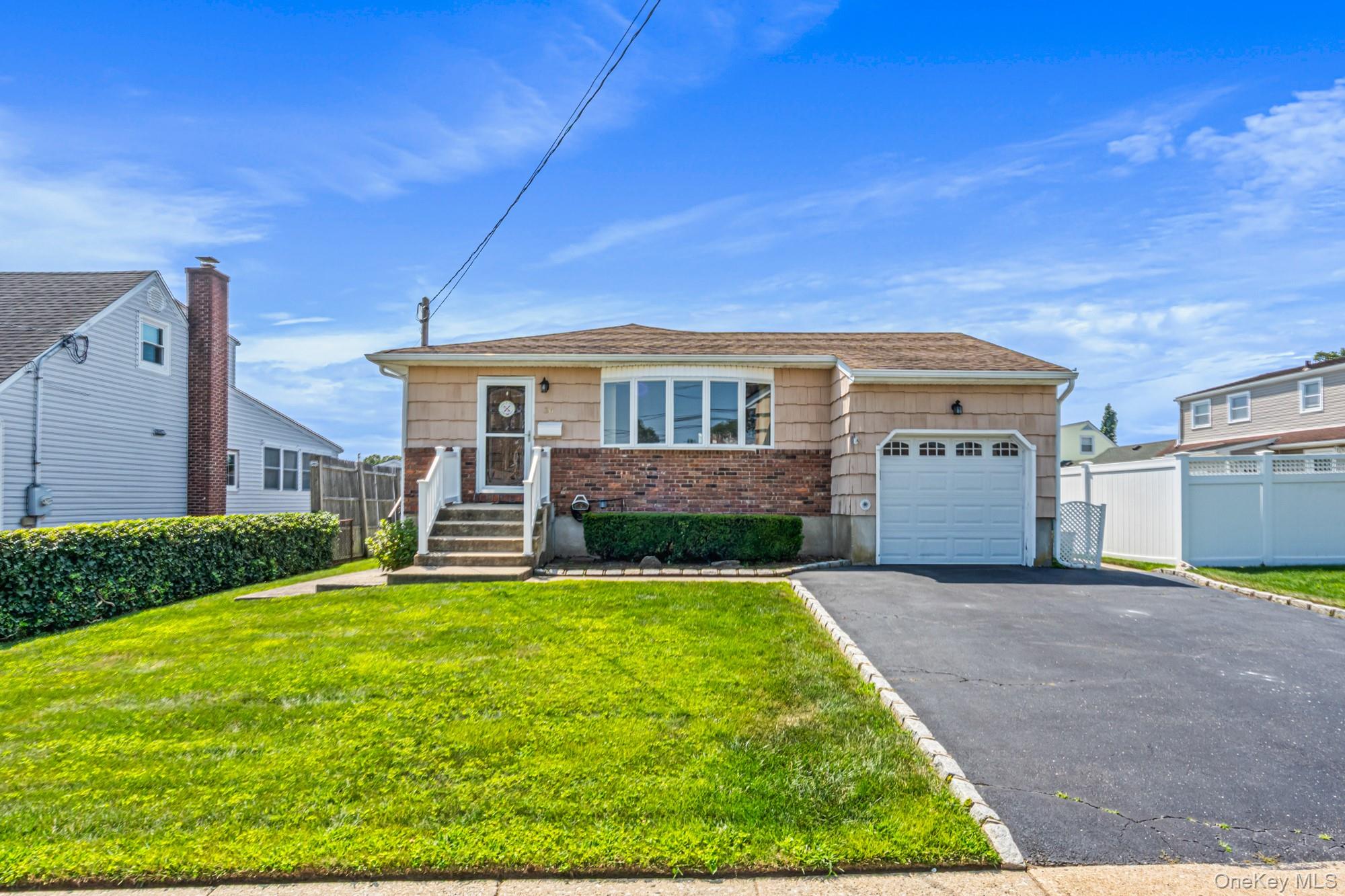 #1 photo, 36 Maple Avenue, South Farmingdale , NY 11735