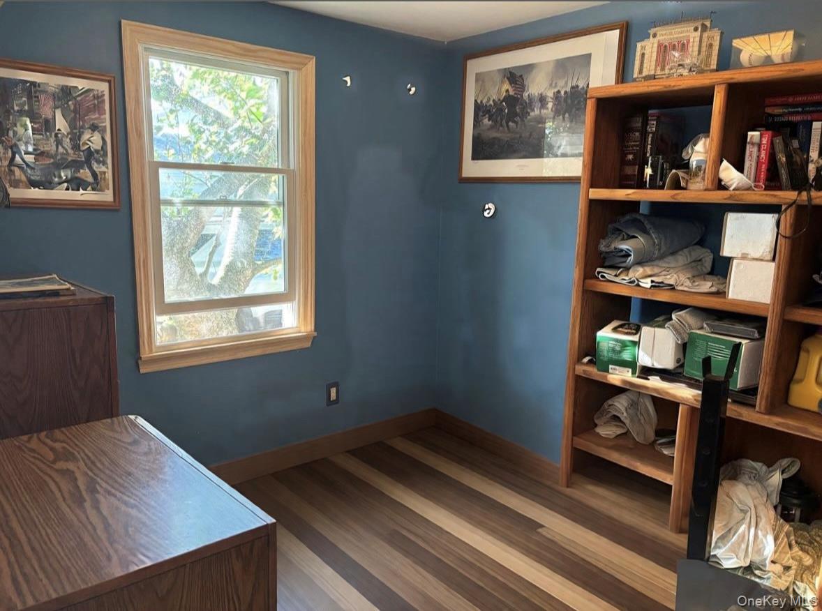 #13 photo, 1529 Carl Avenue, Holbrook , NY 11741