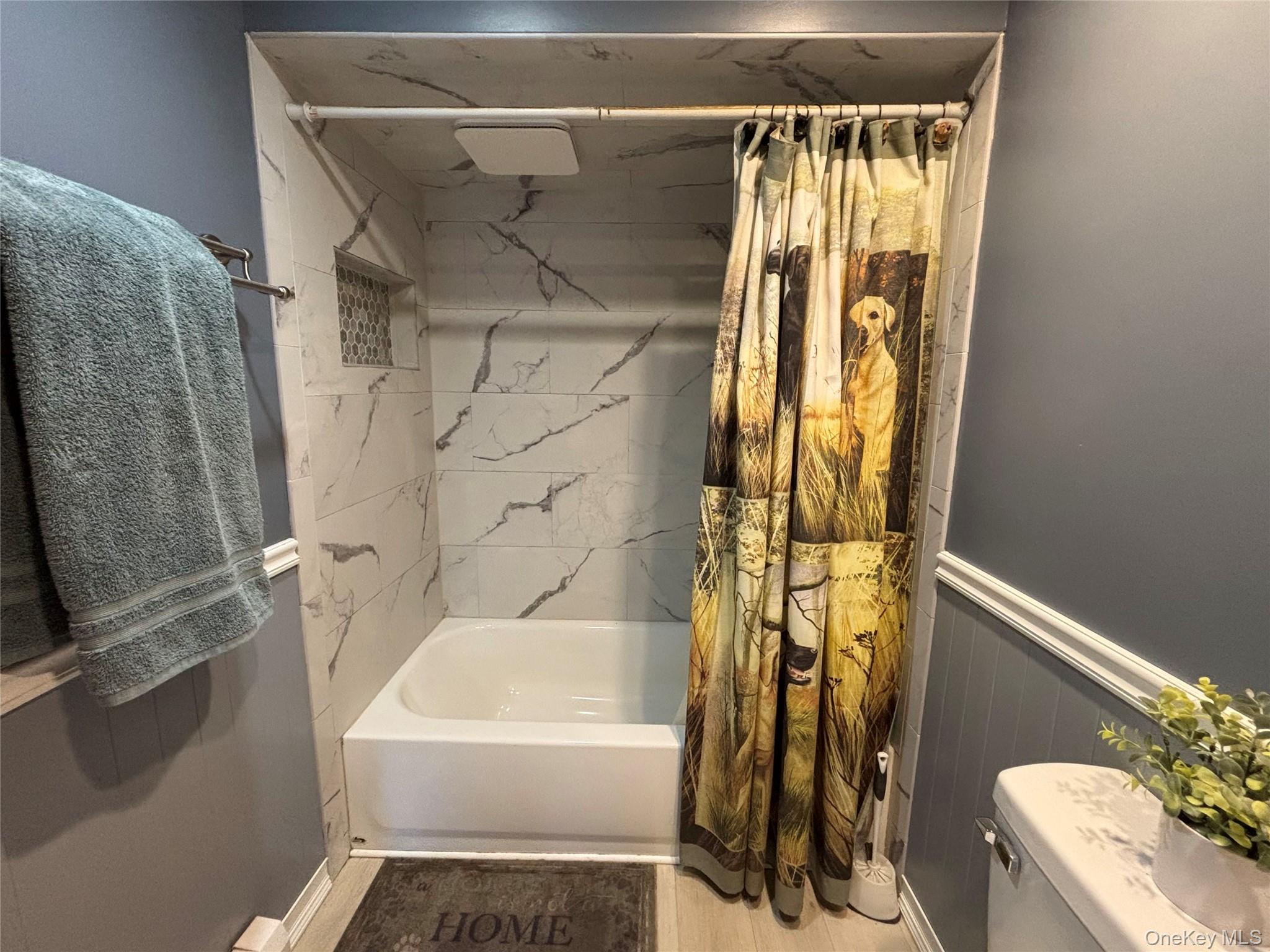 #16 photo, 1529 Carl Avenue, Holbrook , NY 11741