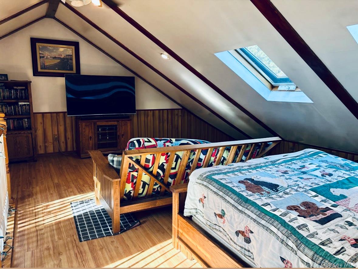 #19 photo, 1529 Carl Avenue, Holbrook , NY 11741