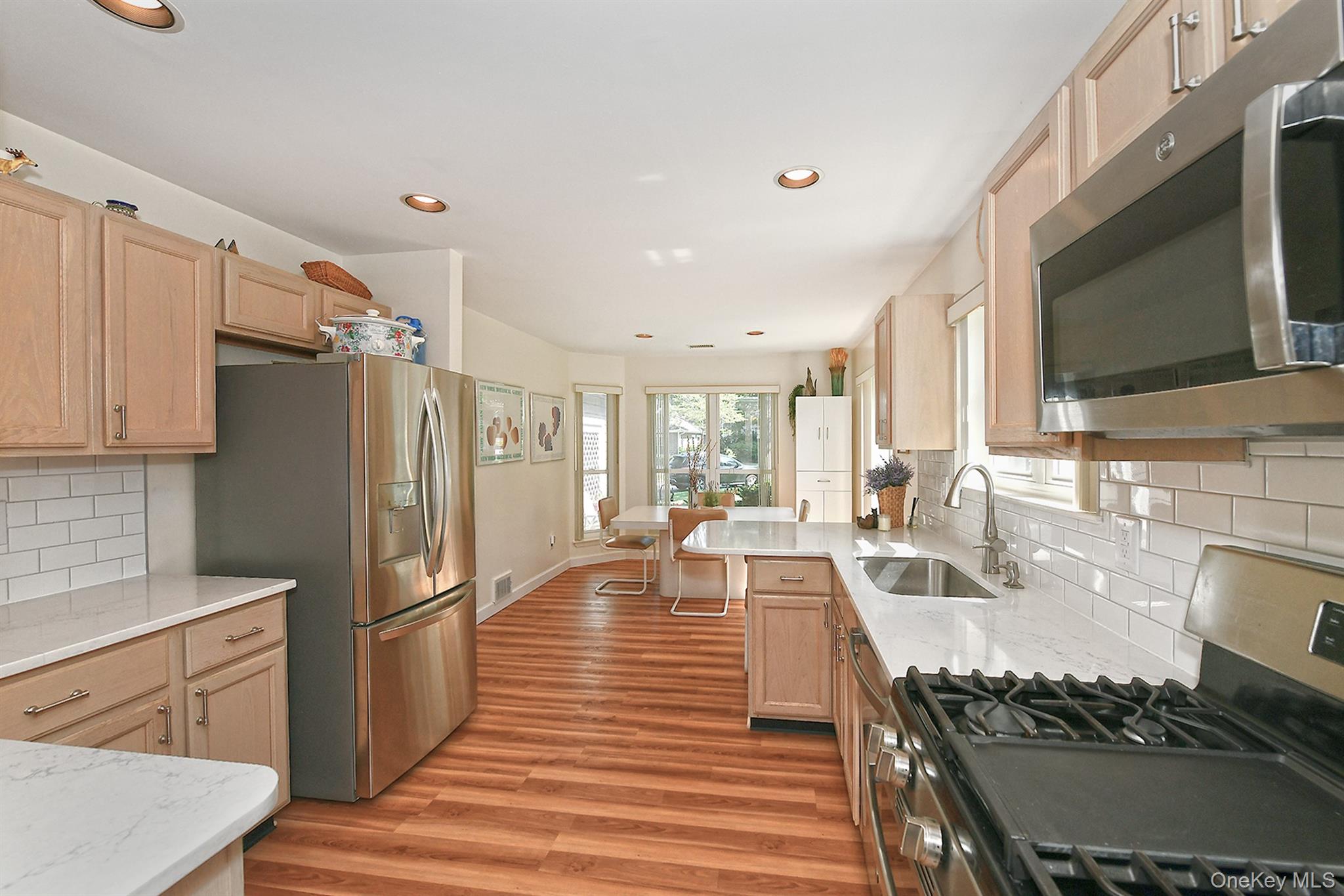 #14 photo, 4 Madder Lake Circle, サフォーク郡 Commack , NY 11725