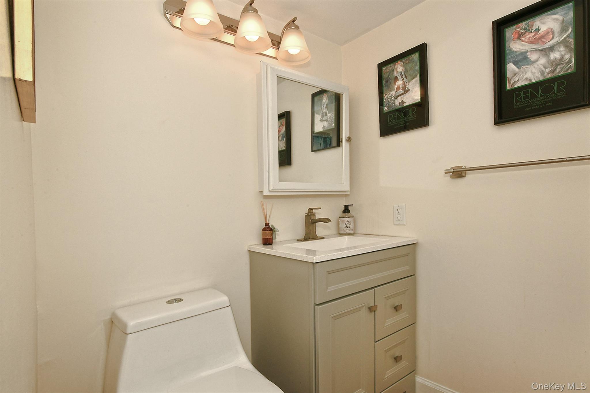 #15 photo, 4 Madder Lake Circle, サフォーク郡 Commack , NY 11725