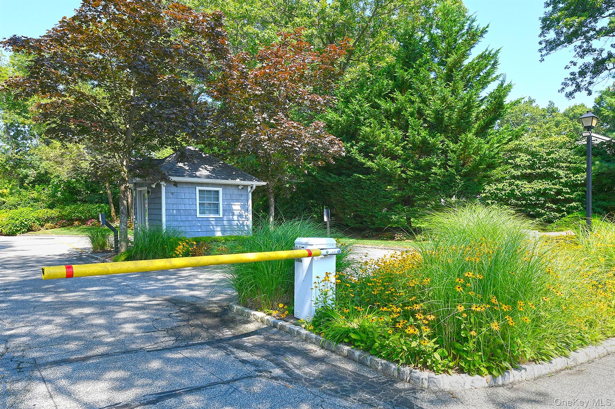 #3 photo, 4 Madder Lake Circle, サフォーク郡 Commack , NY 11725