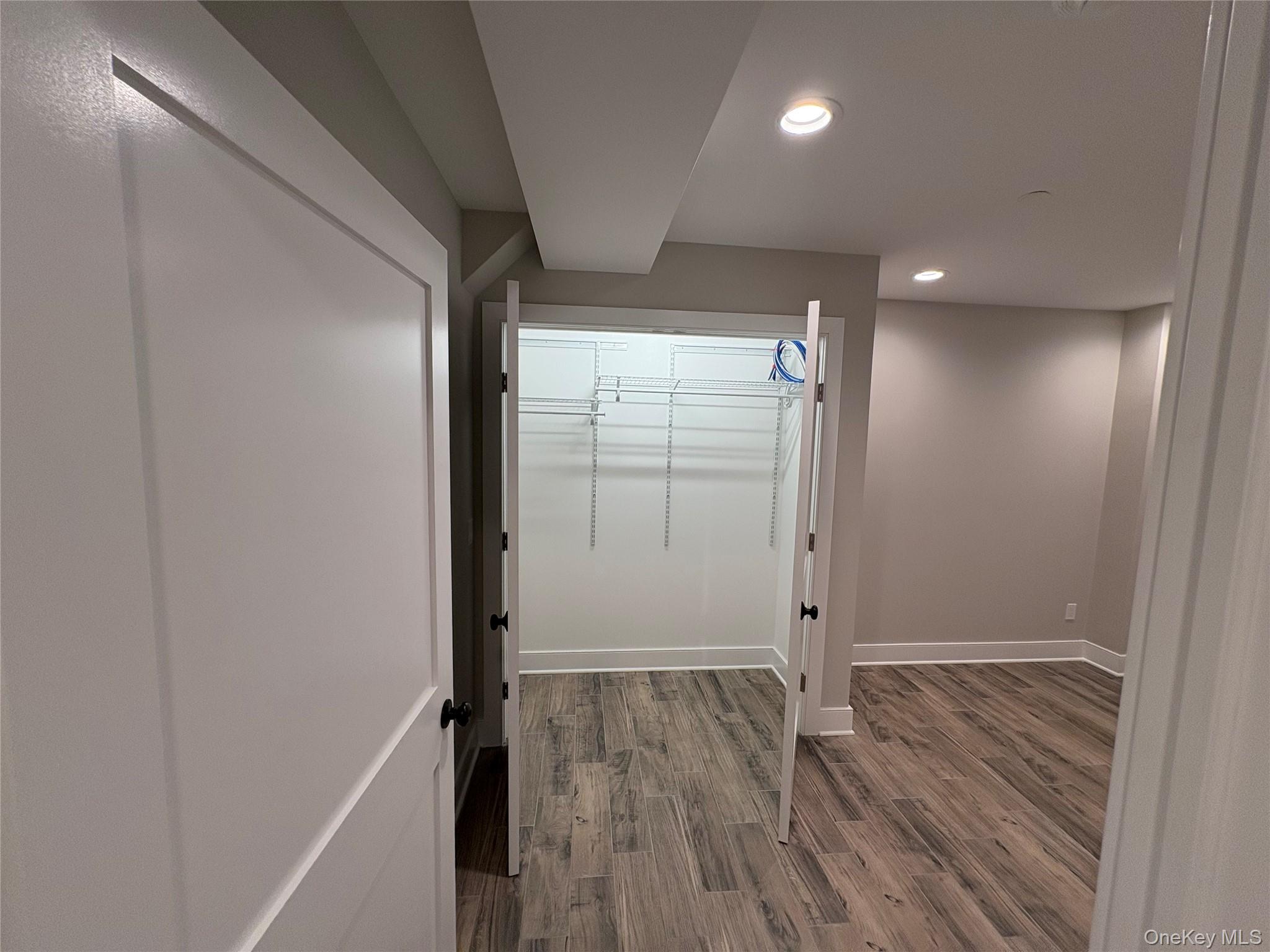 #9 photo, 455 Sunrise Highway, サフォーク郡 West Babylon , NY 11704