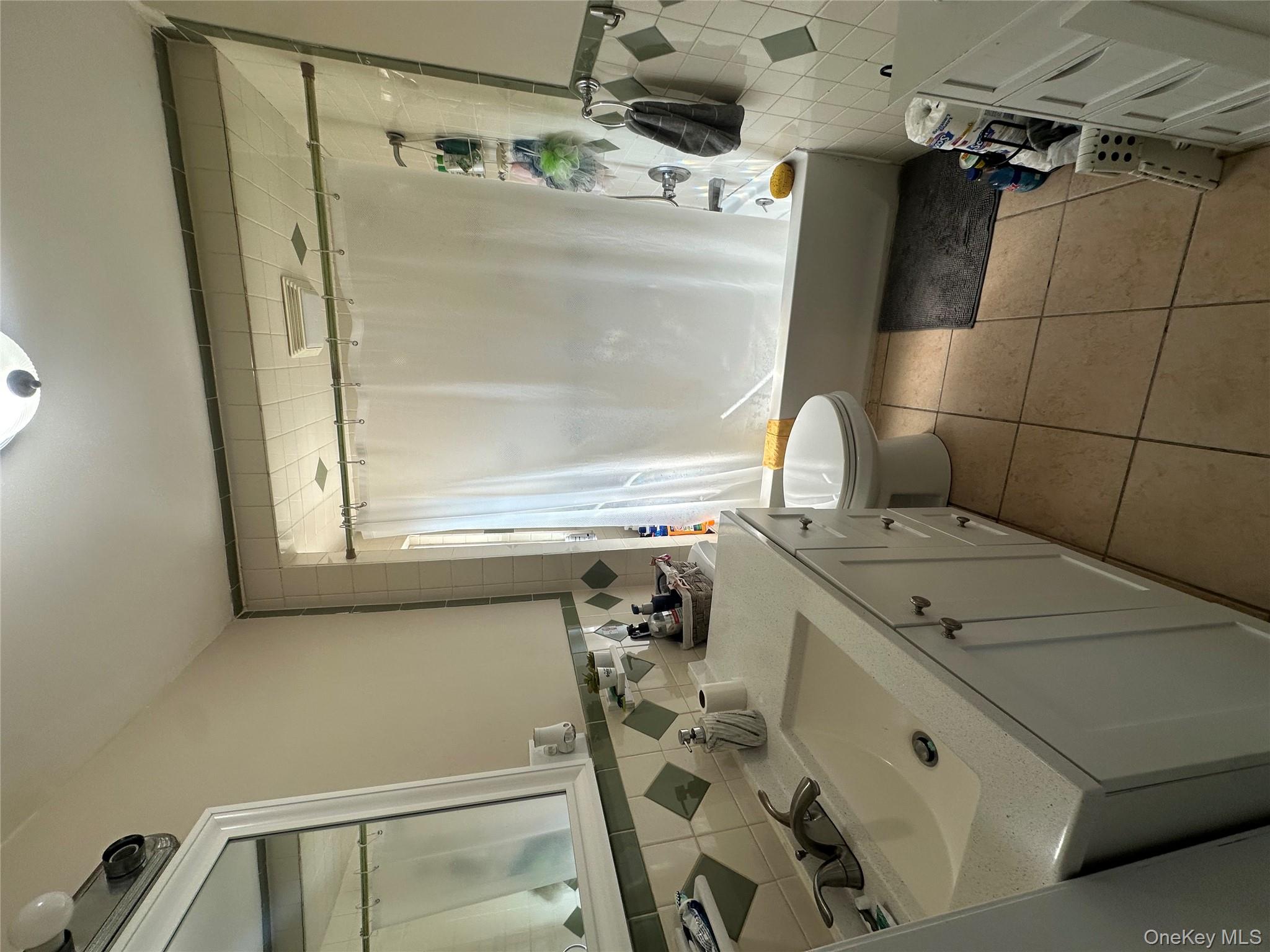 #3 photo, 92 Leonard Avenue, ナッソー郡 Freeport , NY 11520