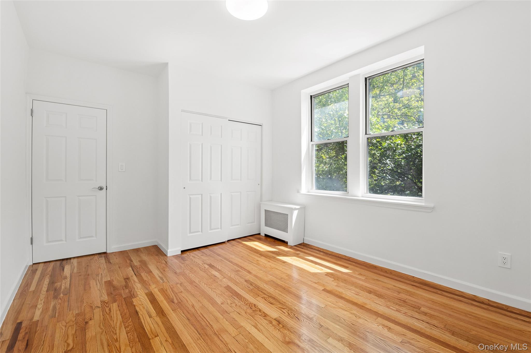 #12 photo, 34-58 90th Street, クイーンズ区 Jackson Heights , NY 11372