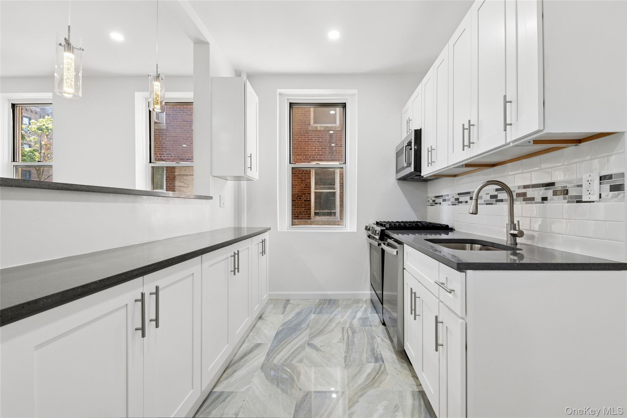 #6 photo, 34-58 90th Street, クイーンズ区 Jackson Heights , NY 11372