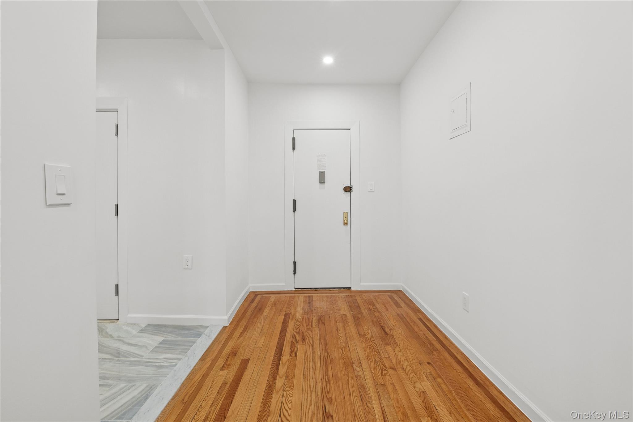 #8 photo, 34-58 90th Street, クイーンズ区 Jackson Heights , NY 11372