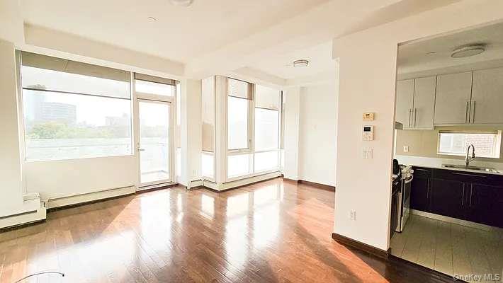 #2 photo, 42-05 Parsons Boulevard, Flushing , NY 11355