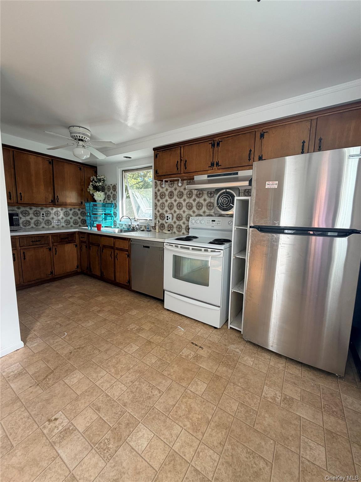 #8 photo, 7 Dickinson Avenue, East Northport , NY 11731