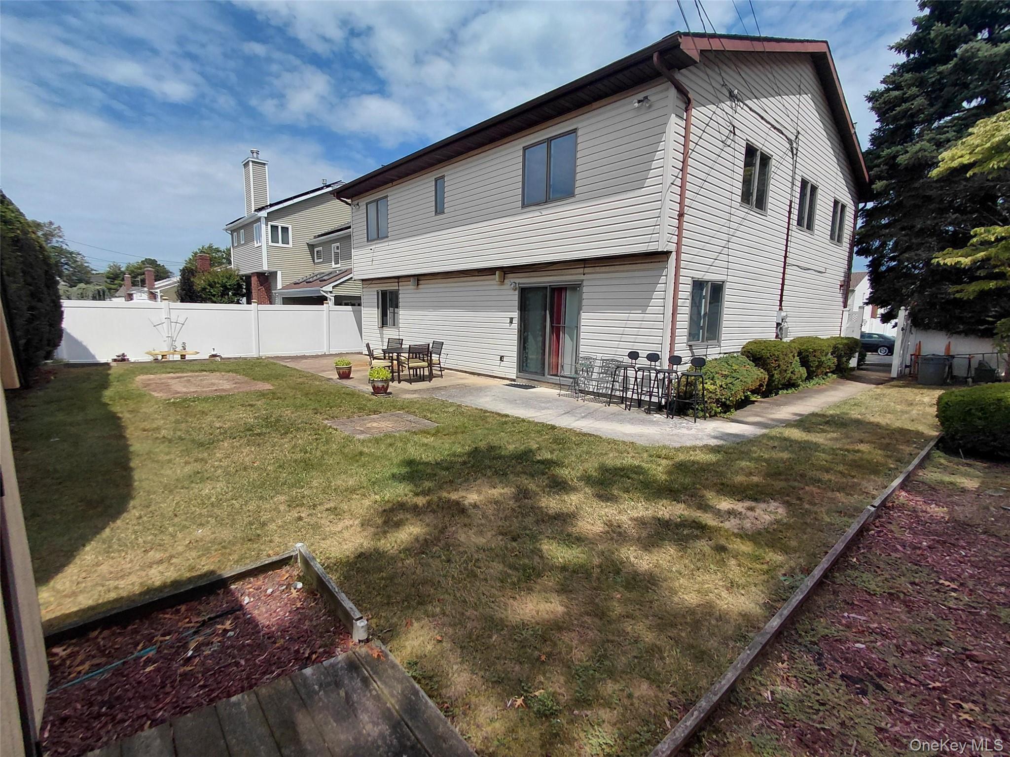 #3 photo, 3592 Southview Avenue, ナッソー郡 Wantagh , NY 11793