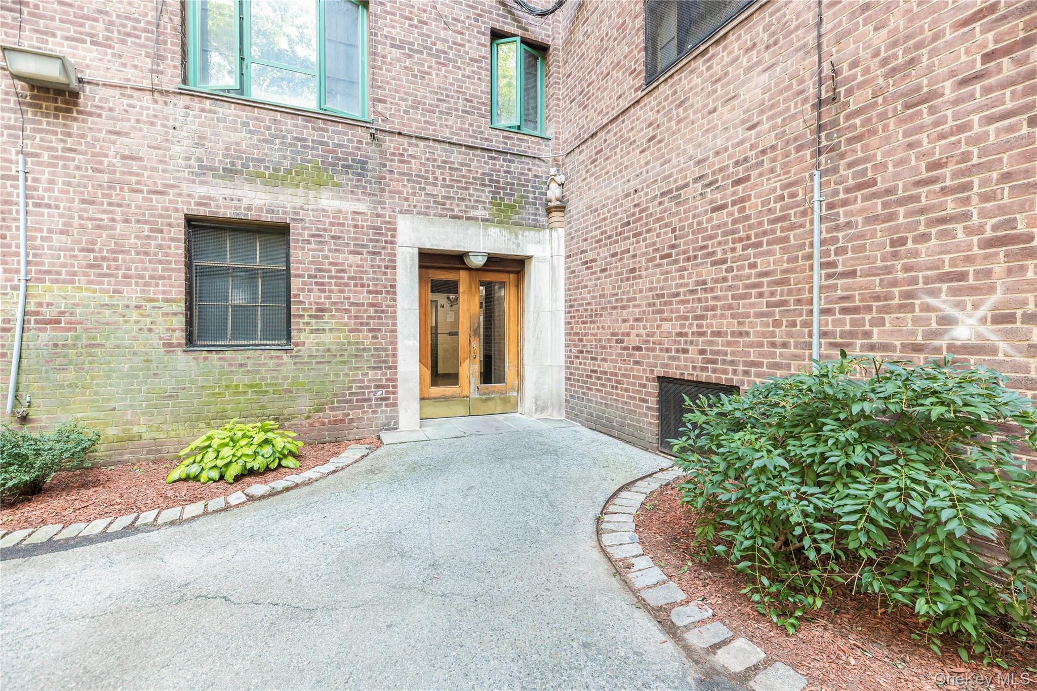 #11 photo, 1540 Unionport Road, Bronx , NY 10462