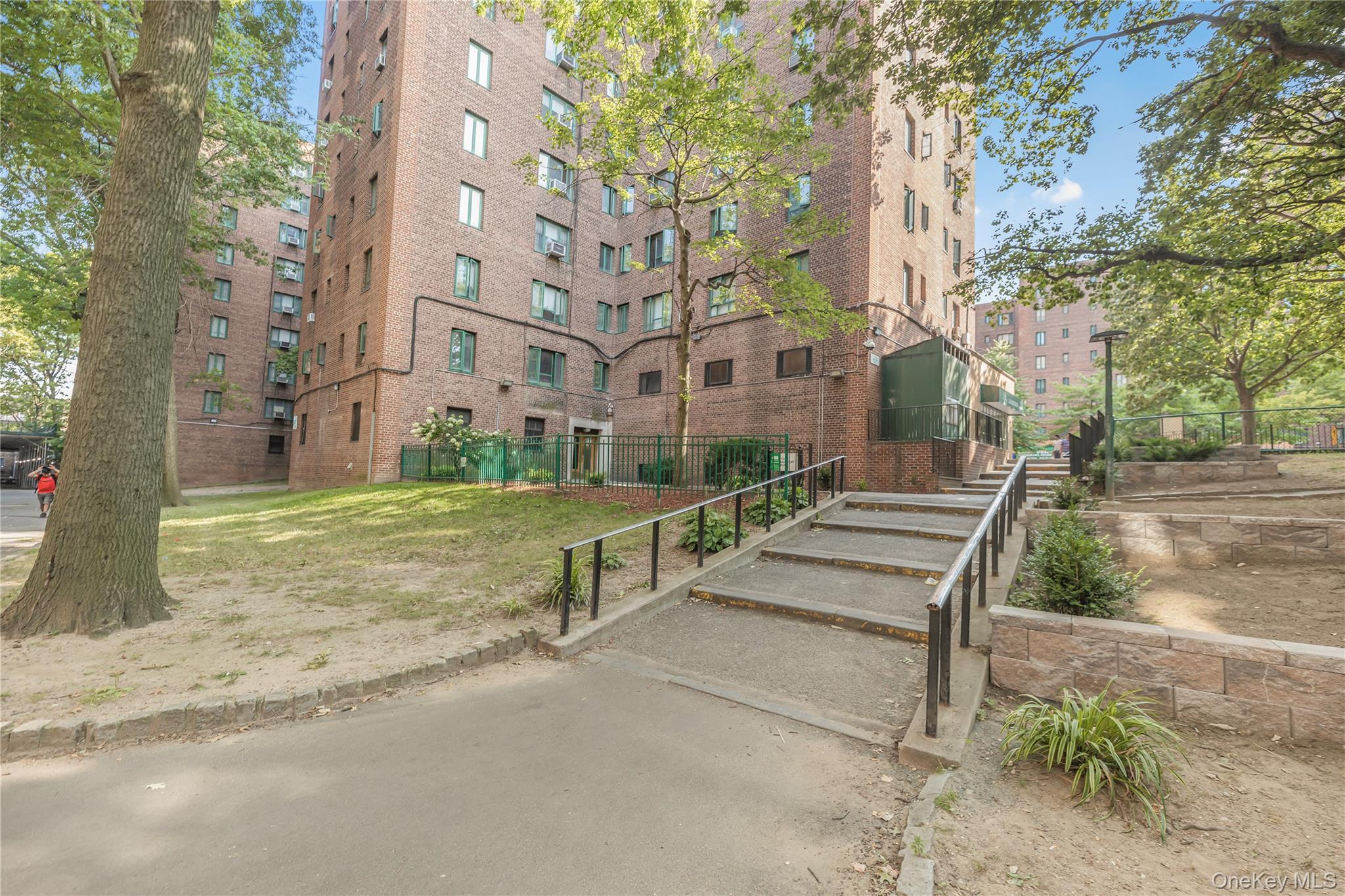 #14 photo, 1540 Unionport Road, Bronx , NY 10462