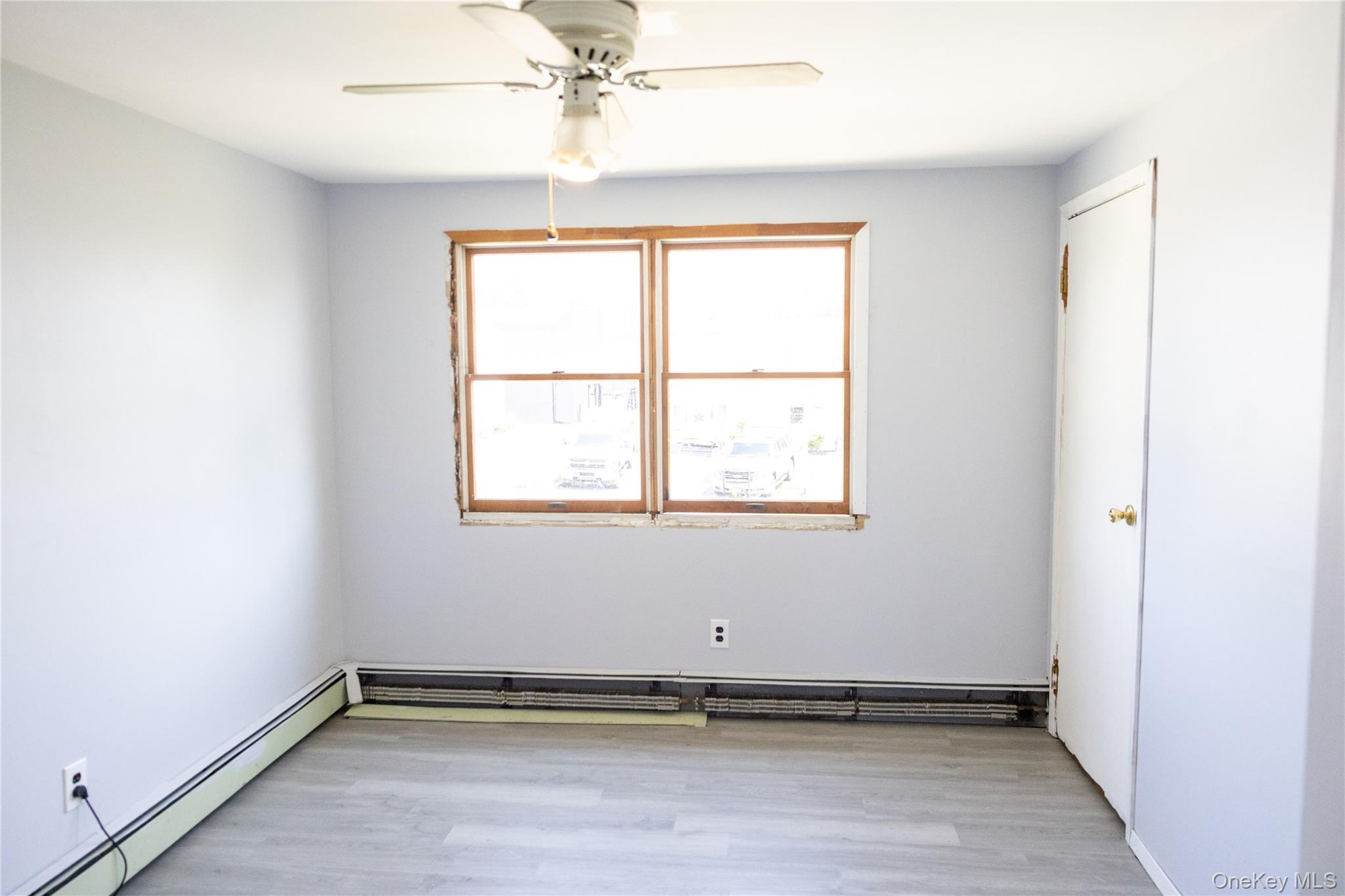 #3 photo, 130 Balsam Lane, Levittown , NY 11756