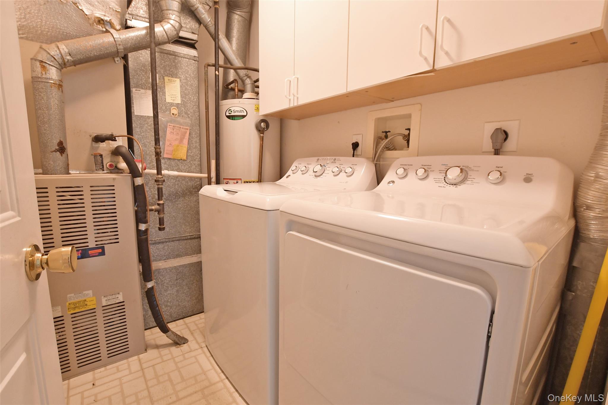 #13 photo, 11 Ethan Circle, サフォーク郡 Middle Island , NY 11953