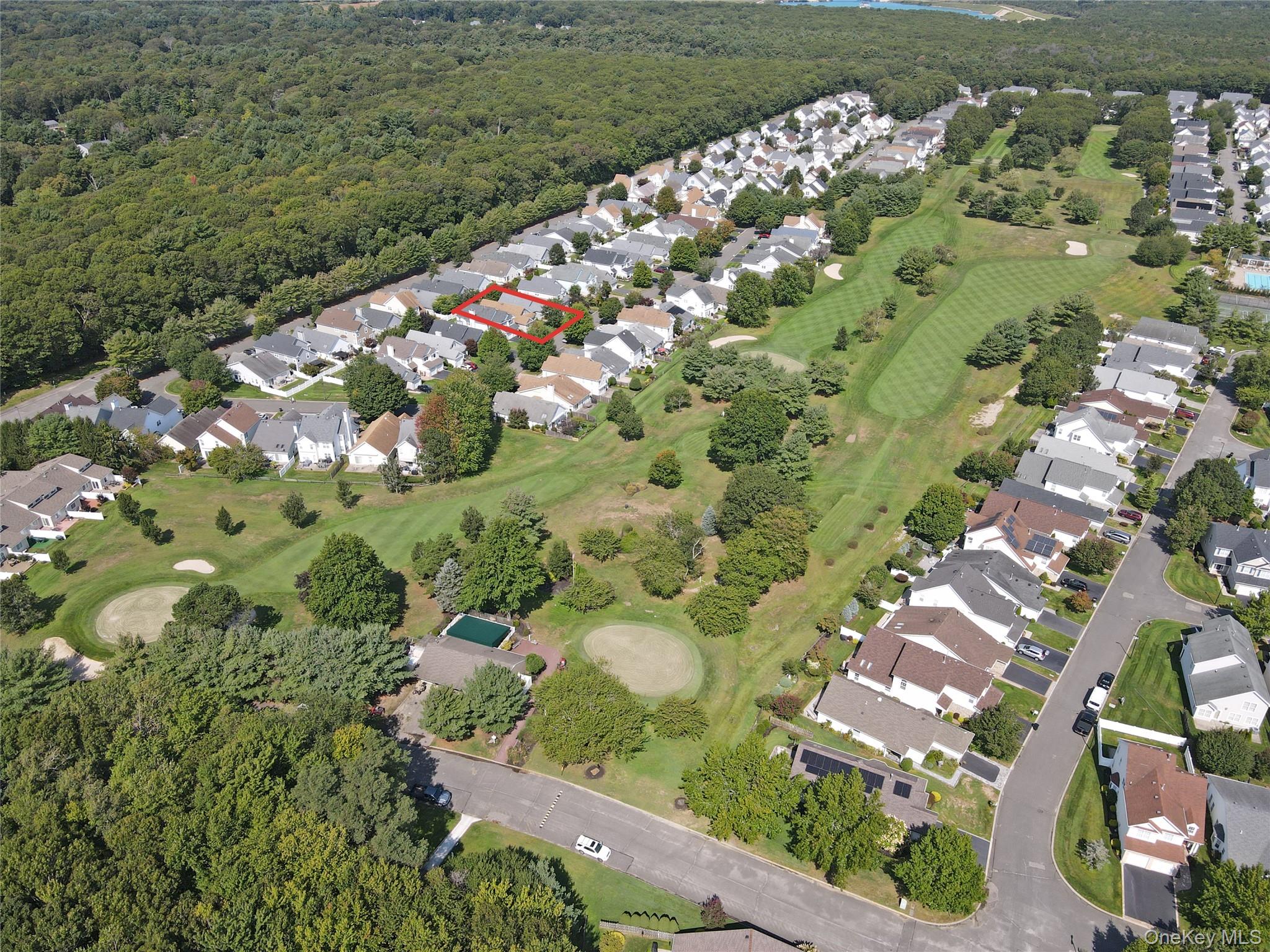 #8 photo, 11 Ethan Circle, サフォーク郡 Middle Island , NY 11953