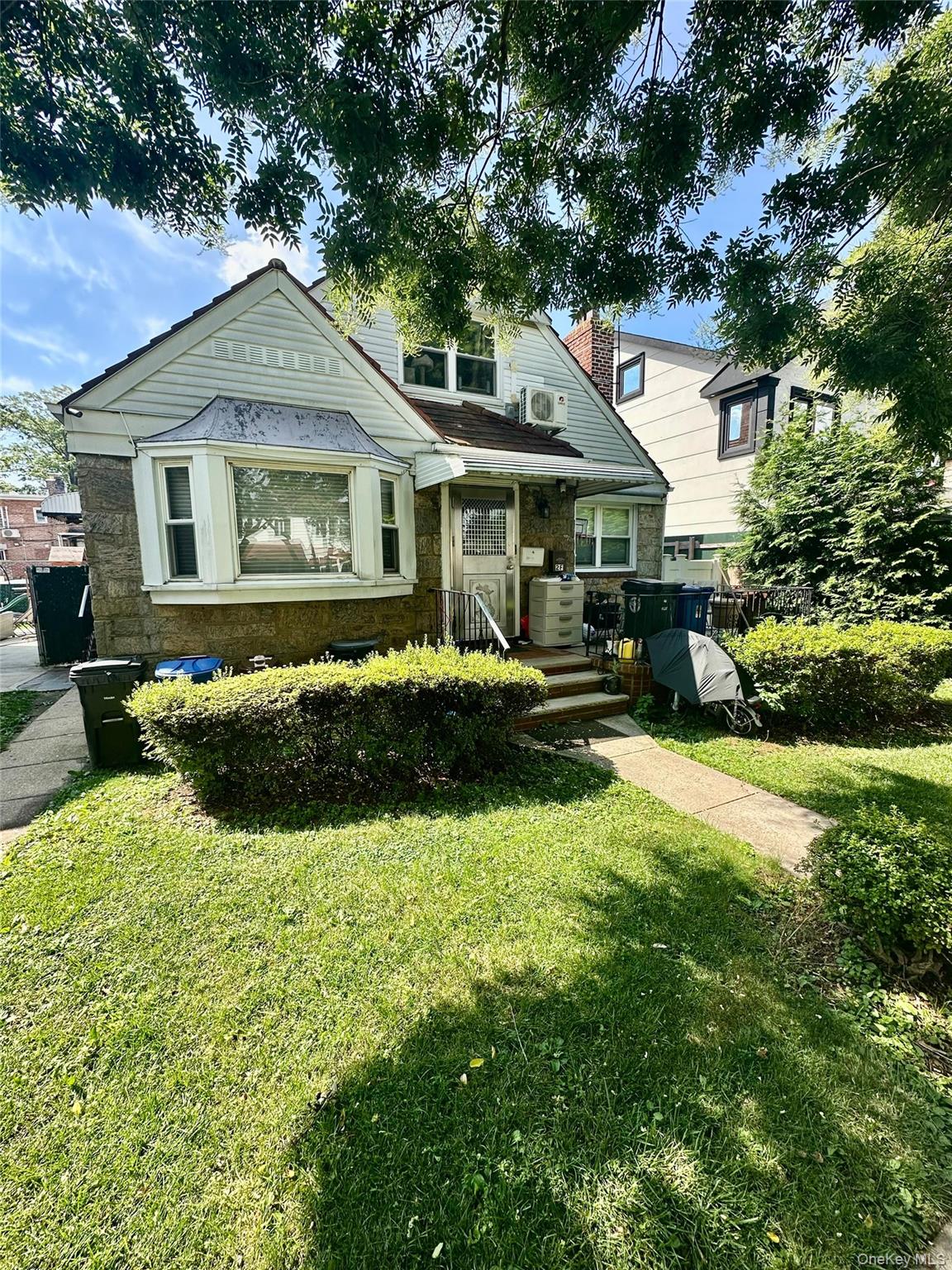 #1 photo, 144-12 68th Road, クイーンズ区 Kew Garden Hills , NY 11367