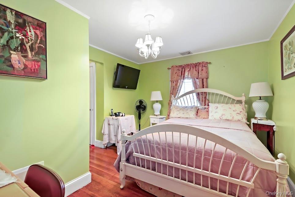 #11 photo, 32 Parkway Circle, Mount Vernon , NY 10552