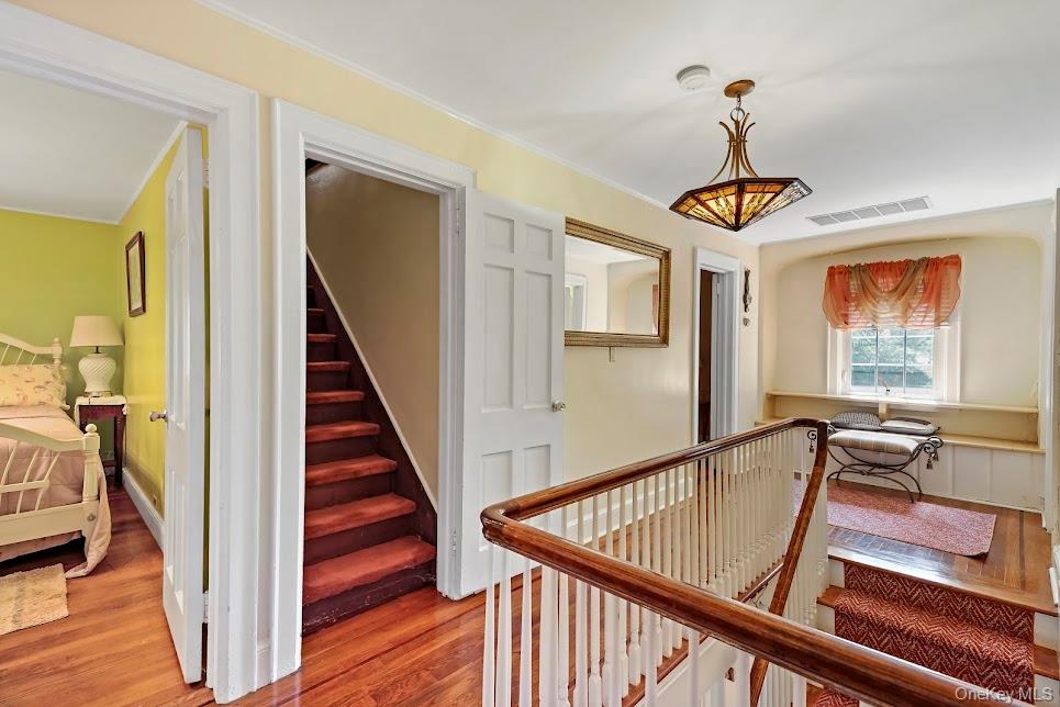 #9 photo, 32 Parkway Circle, Mount Vernon , NY 10552