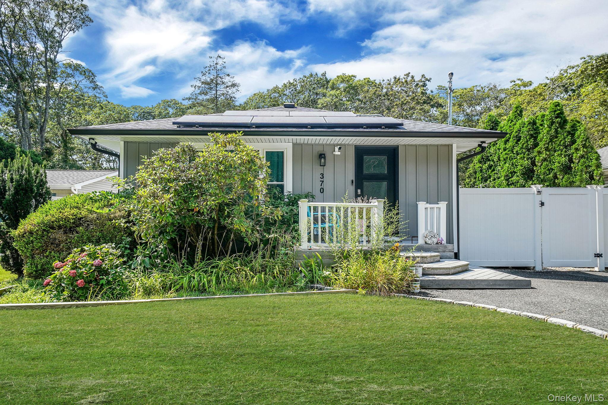 #1 photo, 370 Whittier Drive, Mastic Beach , NY 11951