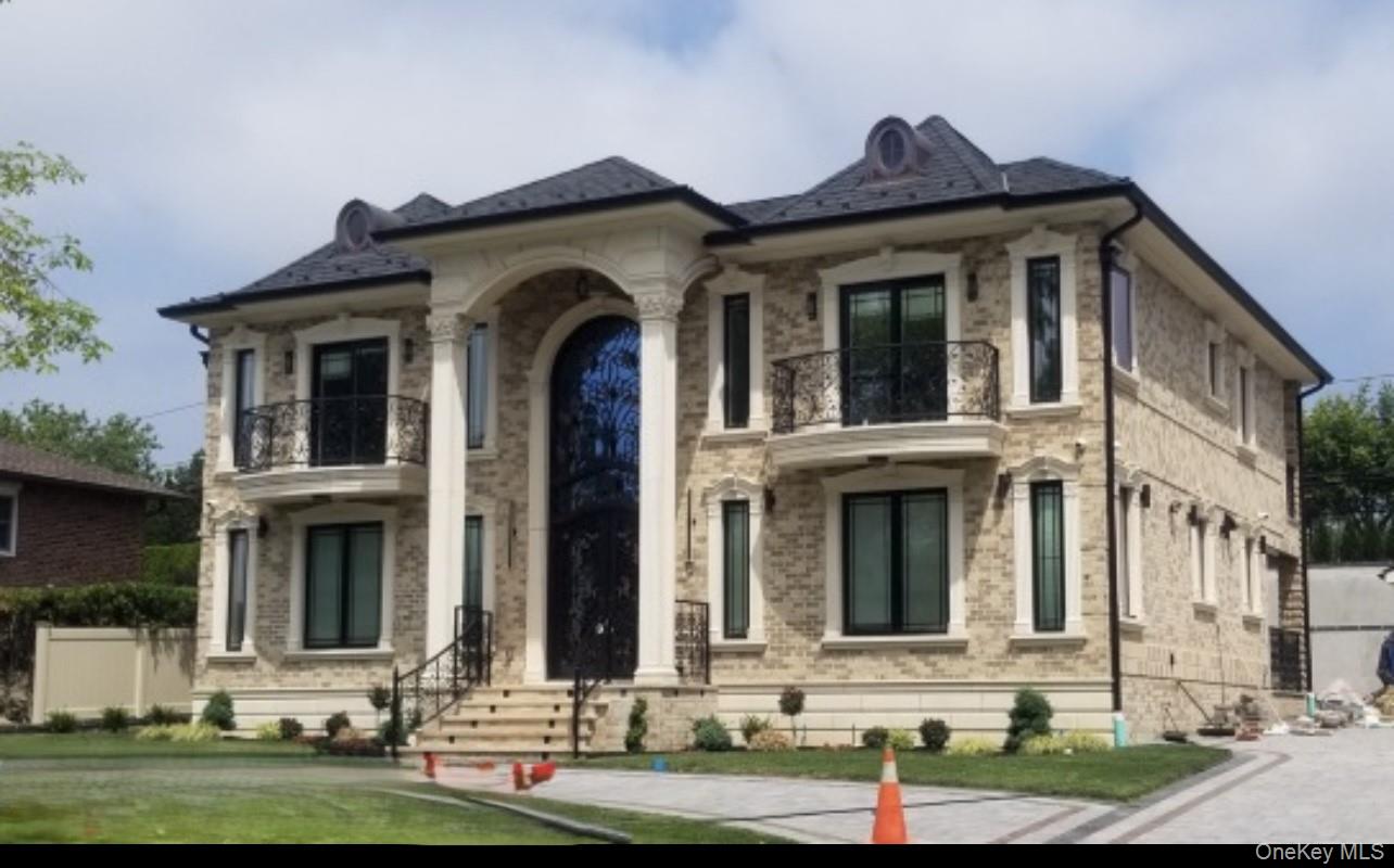 #1 photo, 83-04 251st Street, クイーンズ区 Bellerose , NY 11426