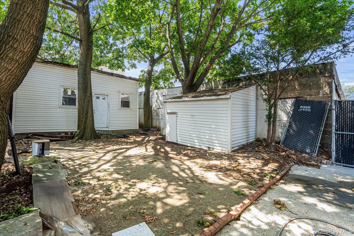 #4 photo, 8010 59th Street, クイーンズ区 Glendale , NY 11385