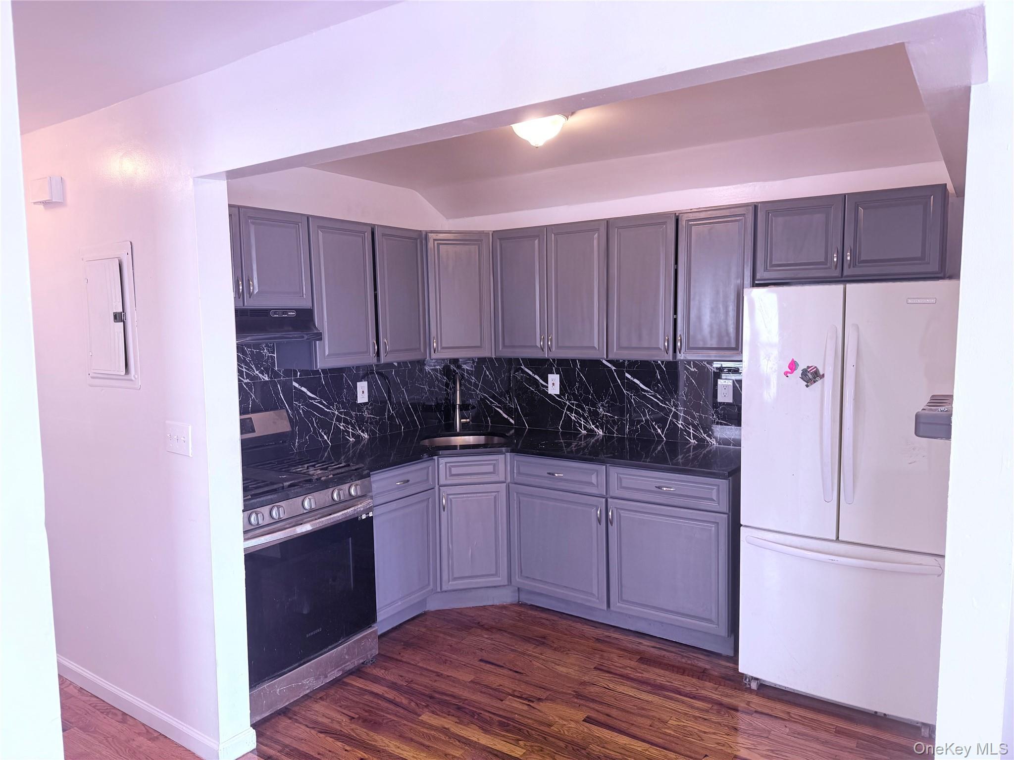 #6 photo, 721 Fountain Avenue, Brooklyn , NY 11208