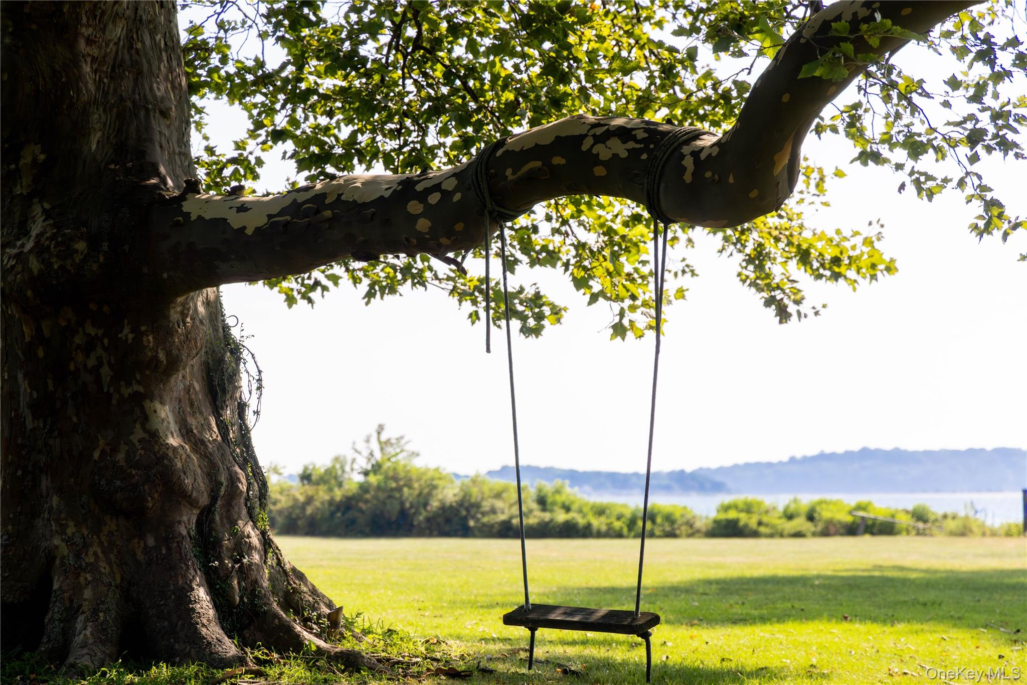 #18 photo, 59600 Main Road, Southold , NY 11971