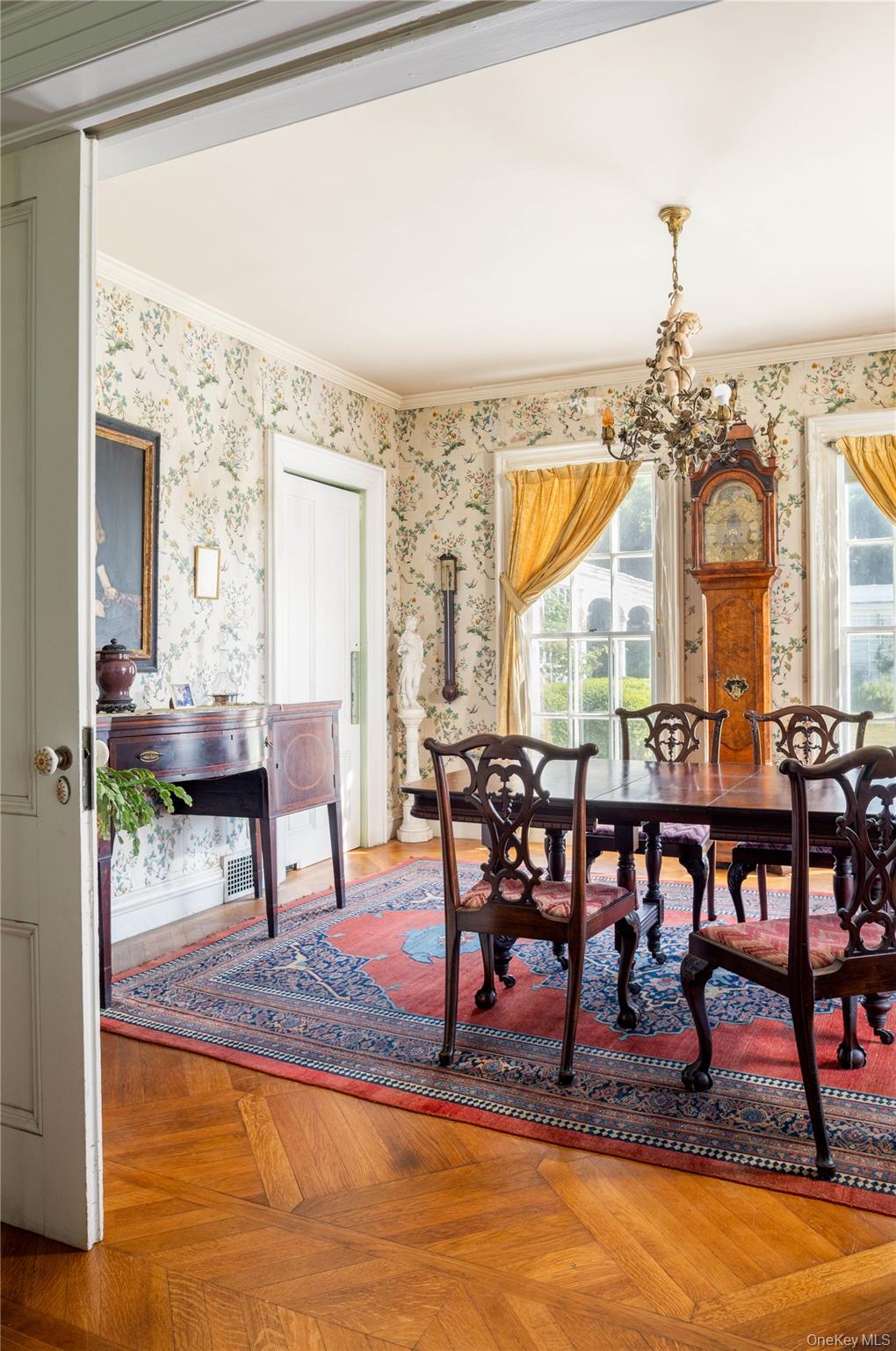 #9 photo, 59600 Main Road, Southold , NY 11971