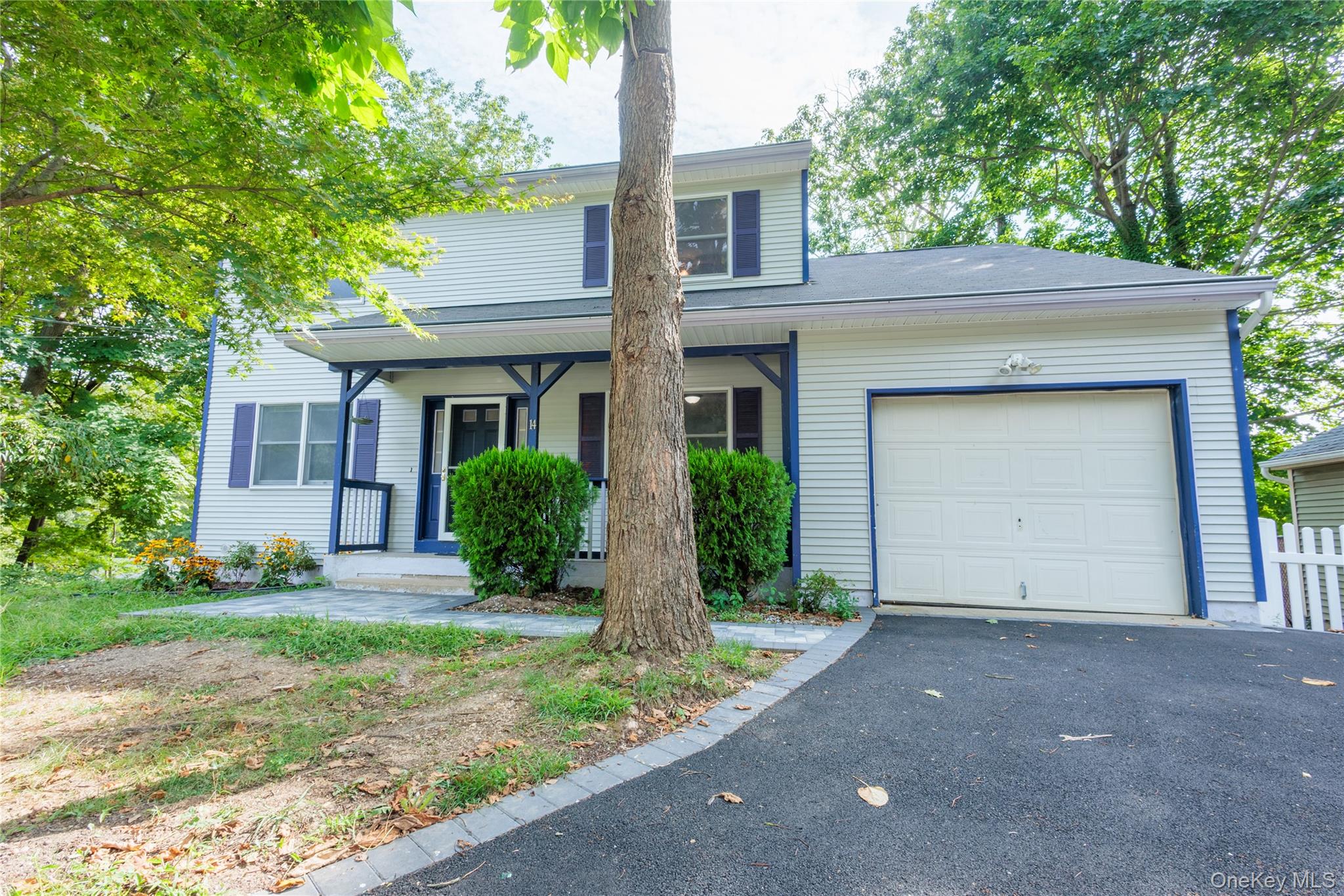 #1 photo, 14 Hill Road, Saint James , NY 11780