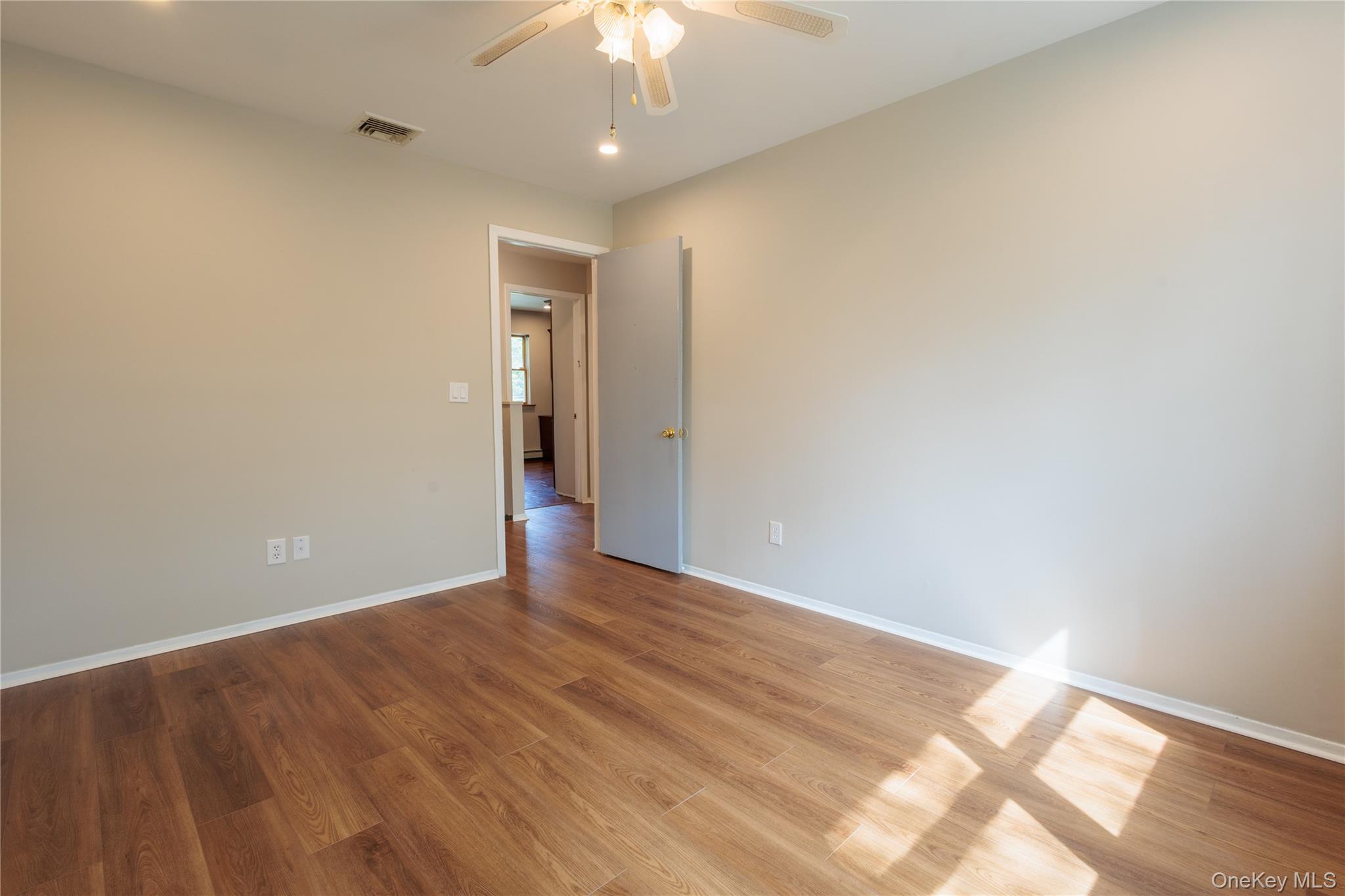 #19 photo, 14 Hill Road, Saint James , NY 11780