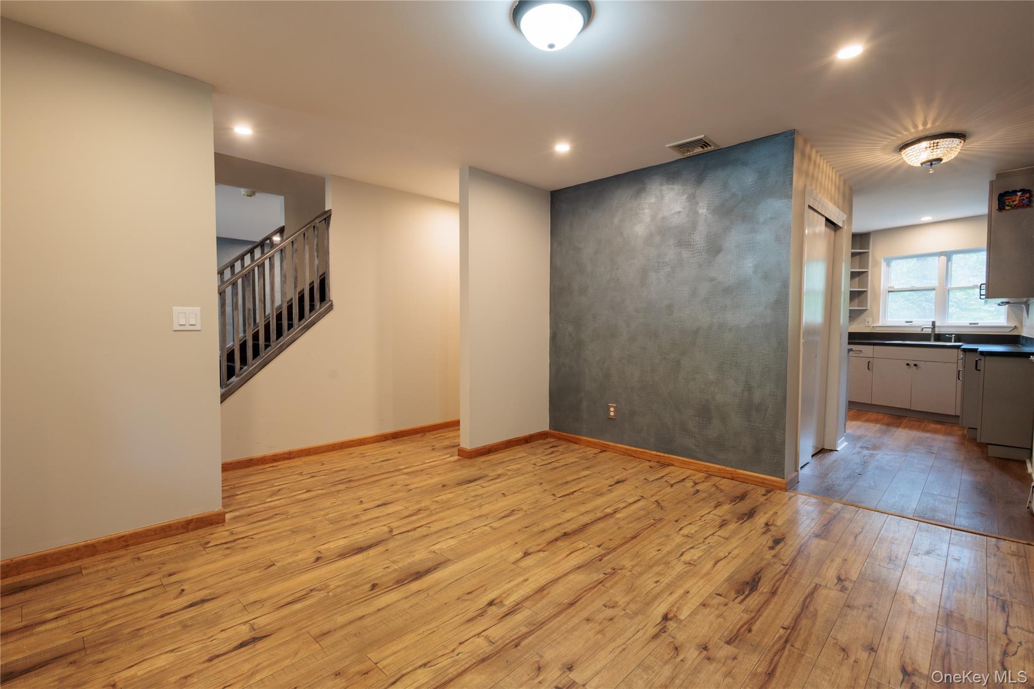 #8 photo, 14 Hill Road, Saint James , NY 11780