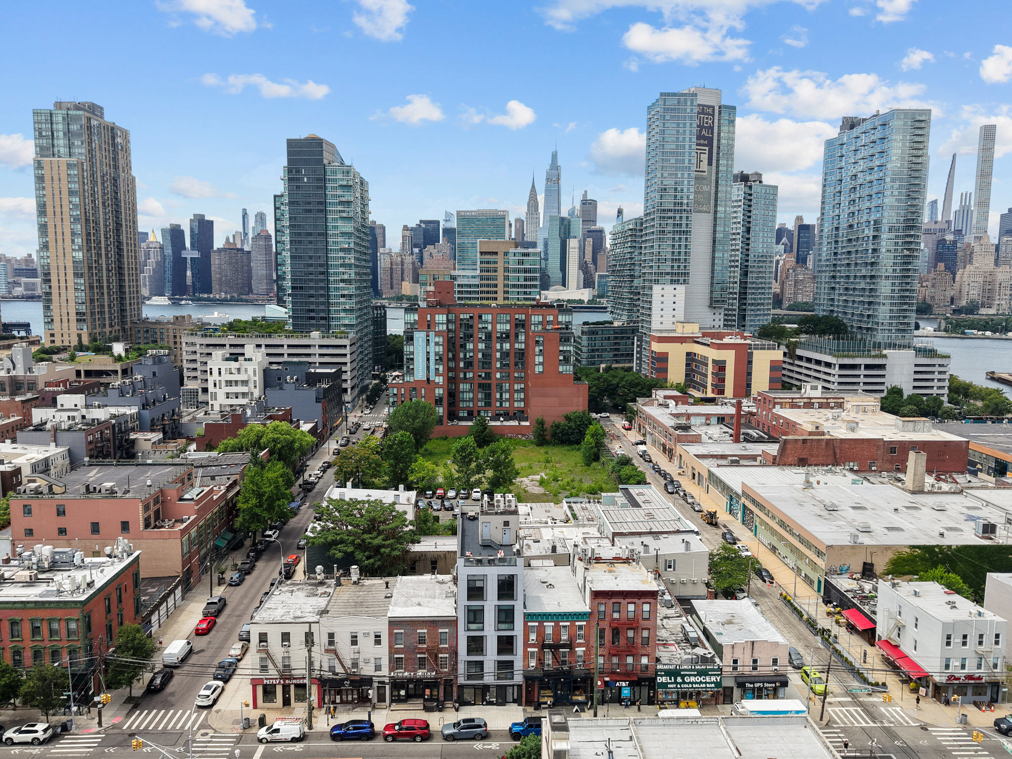 #18 photo, 46-40 Vernon Boulevard, クイーンズ区 Hunters Point , NY 11101