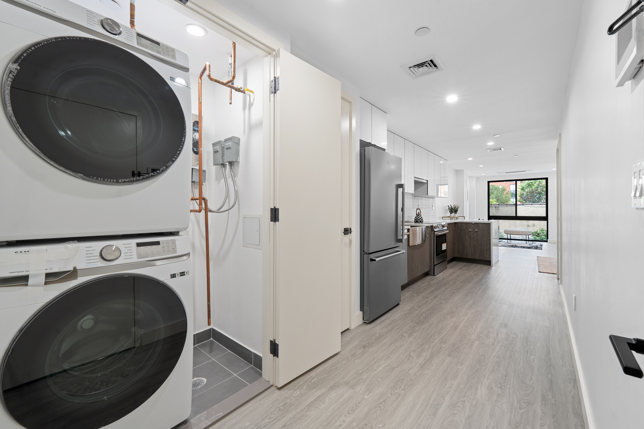 #7 photo, 46-40 Vernon Boulevard, クイーンズ区 Hunters Point , NY 11101