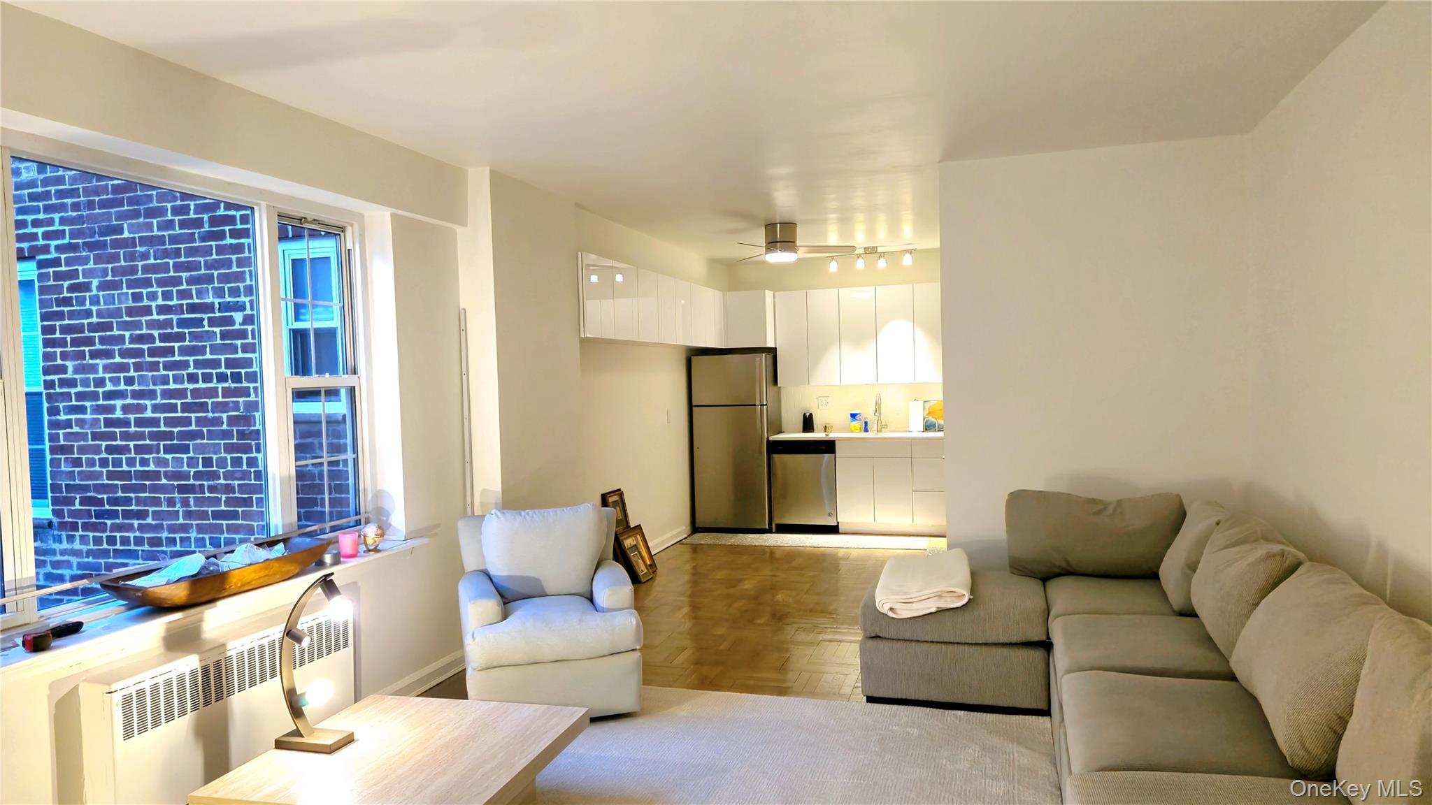 #1 photo, 220 Pelham Road, New Rochelle , NY 10805