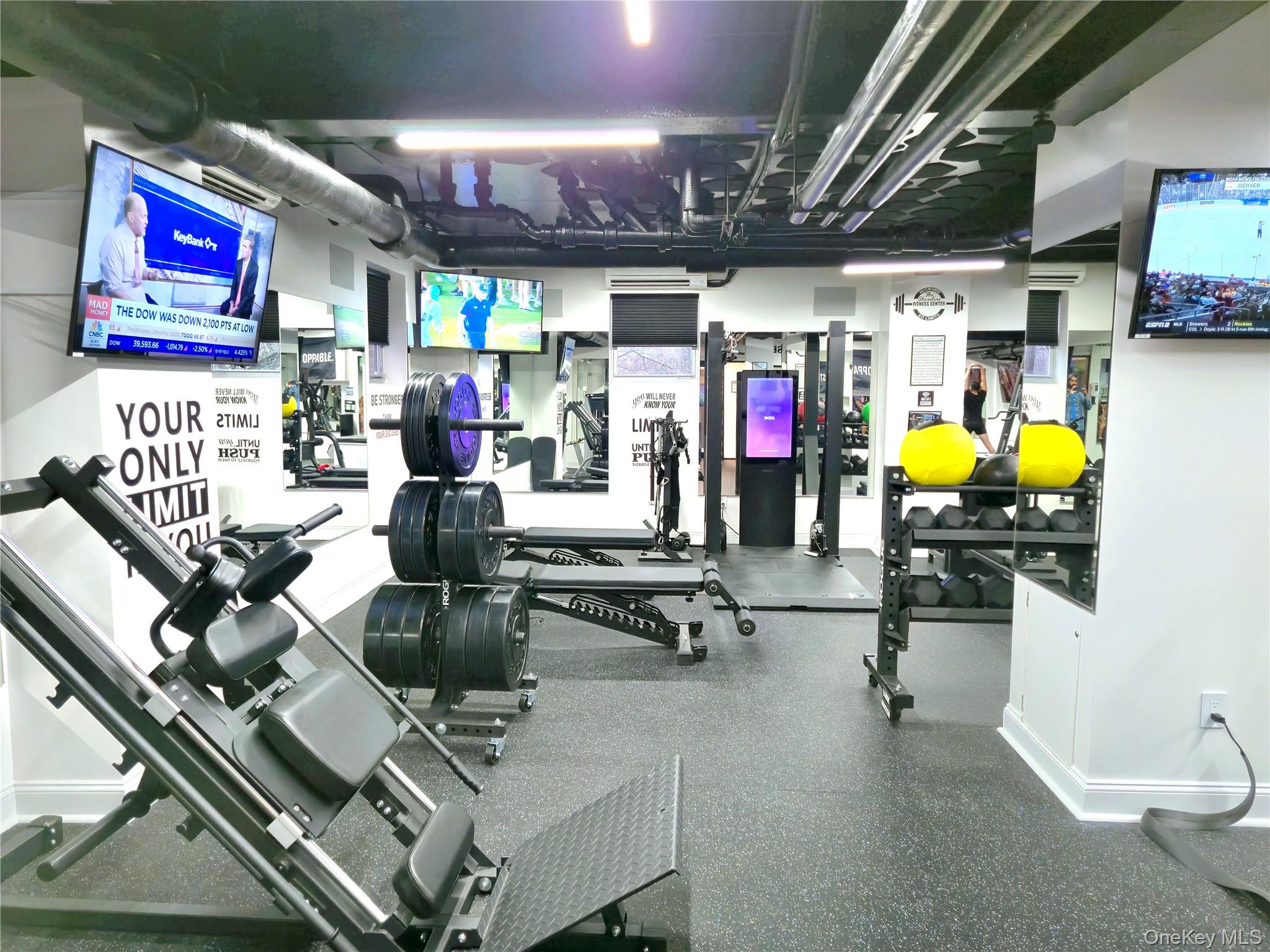 #18 photo, 220 Pelham Road, New Rochelle , NY 10805